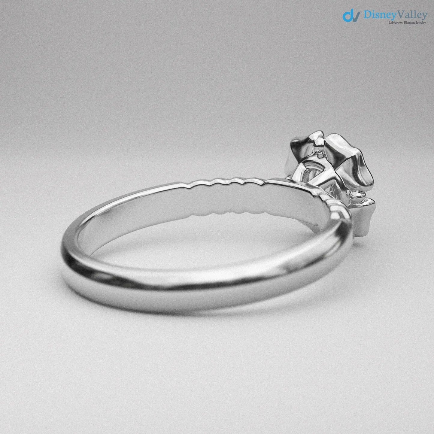 Antique Styling Flower Petals Halo Diamond Engagement Ring - DisneyValley