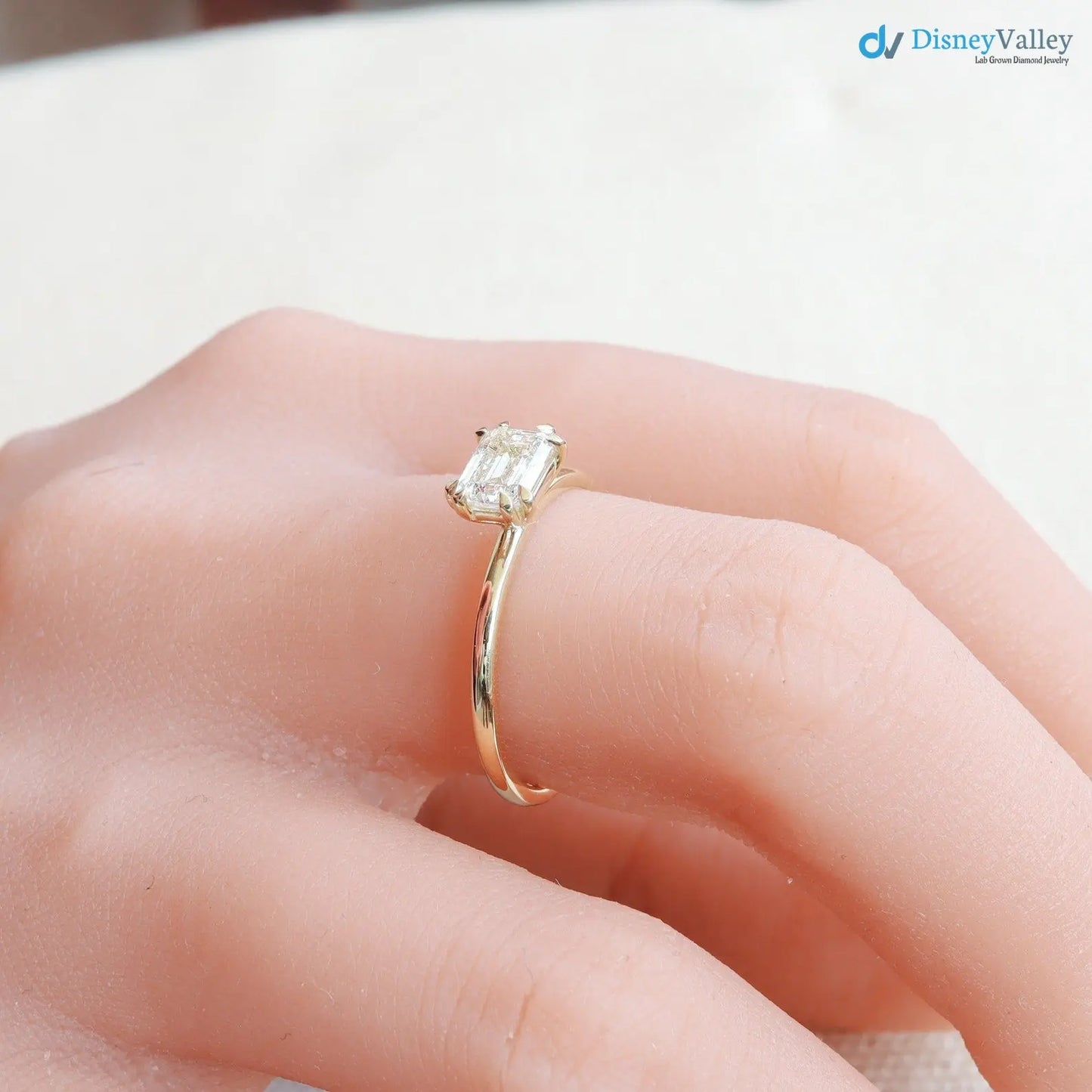 Horizontal Emerald-Cut lab grown Diamond engagement Ring - DisneyValley