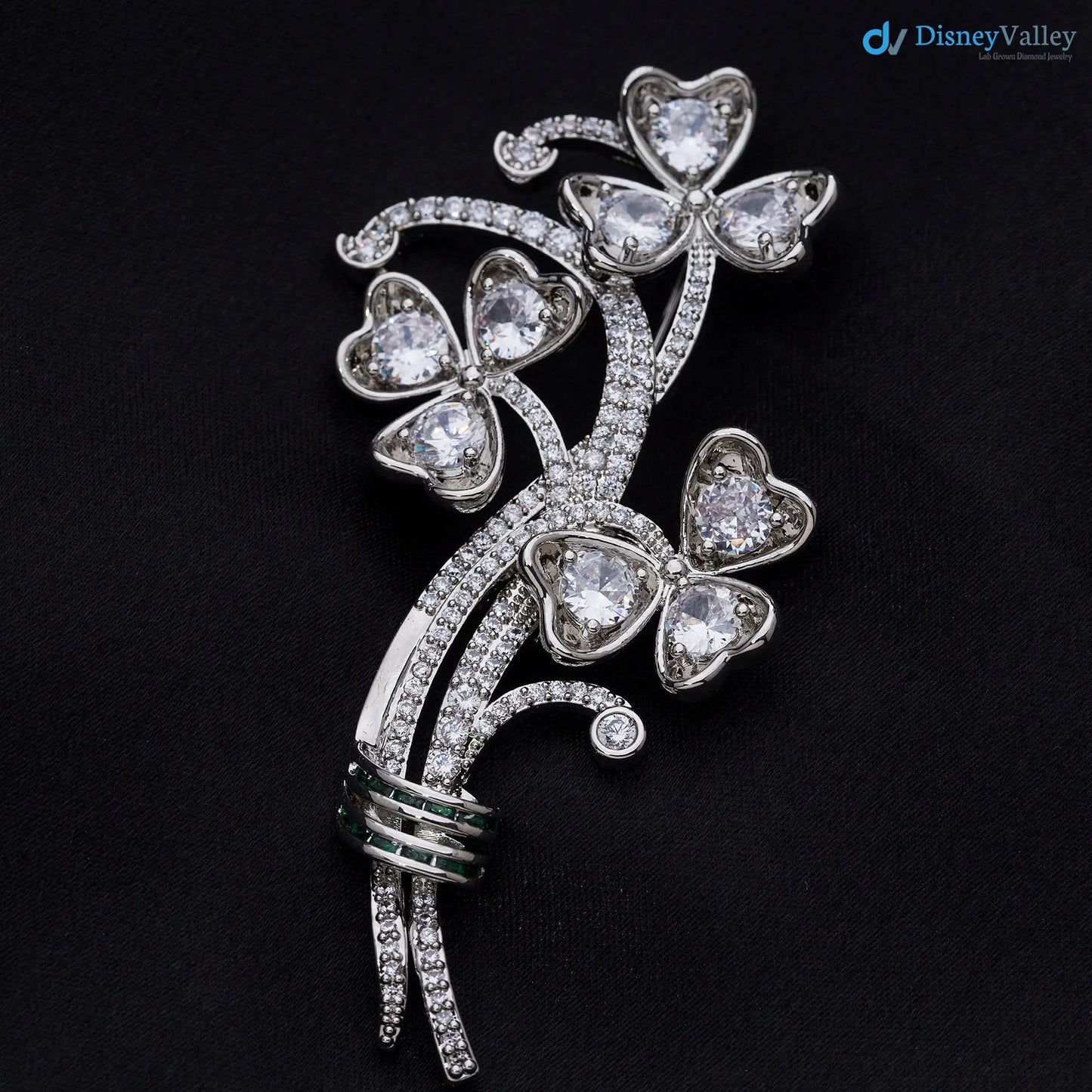 Queen Elizabethβs Irish Shamrock Diamond Jubilee National Emblem Brooch DisneyValley