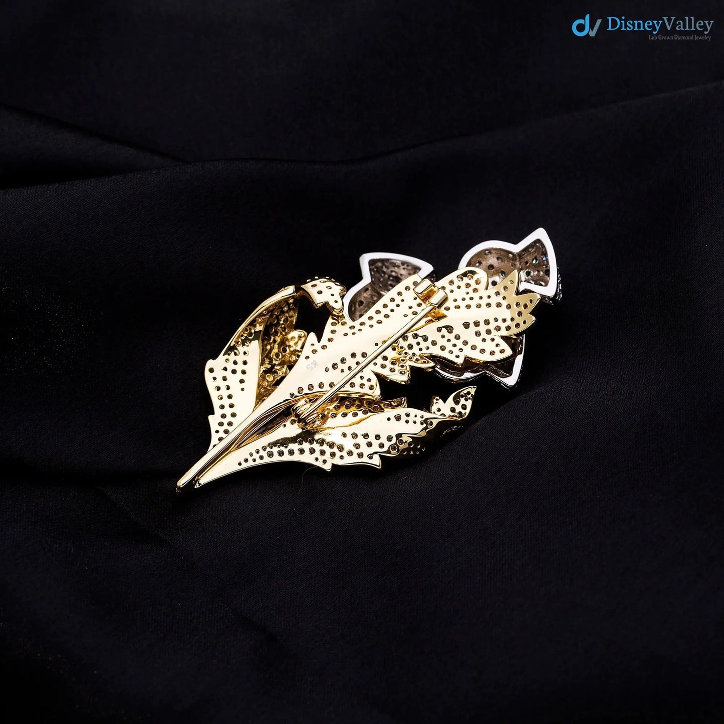 Queen Elizabethβs Scottish Thistle Brooch, Rose Brooch for England, The Daffodil Brooch DisneyValley