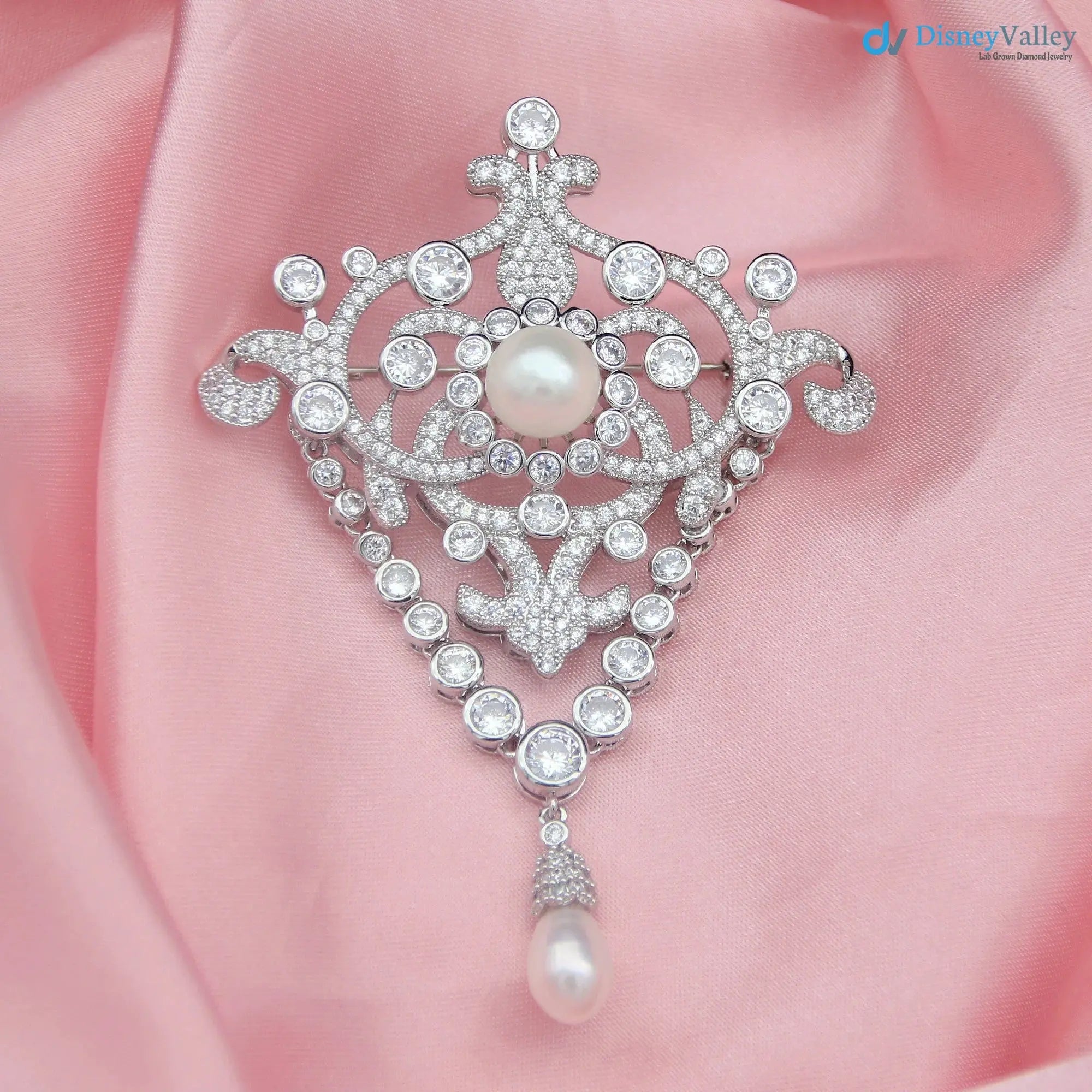 Queen Queen Elizabeth 11 Victoriaβs Golden Jubilee Brooch, Royal Brooch DisneyValley