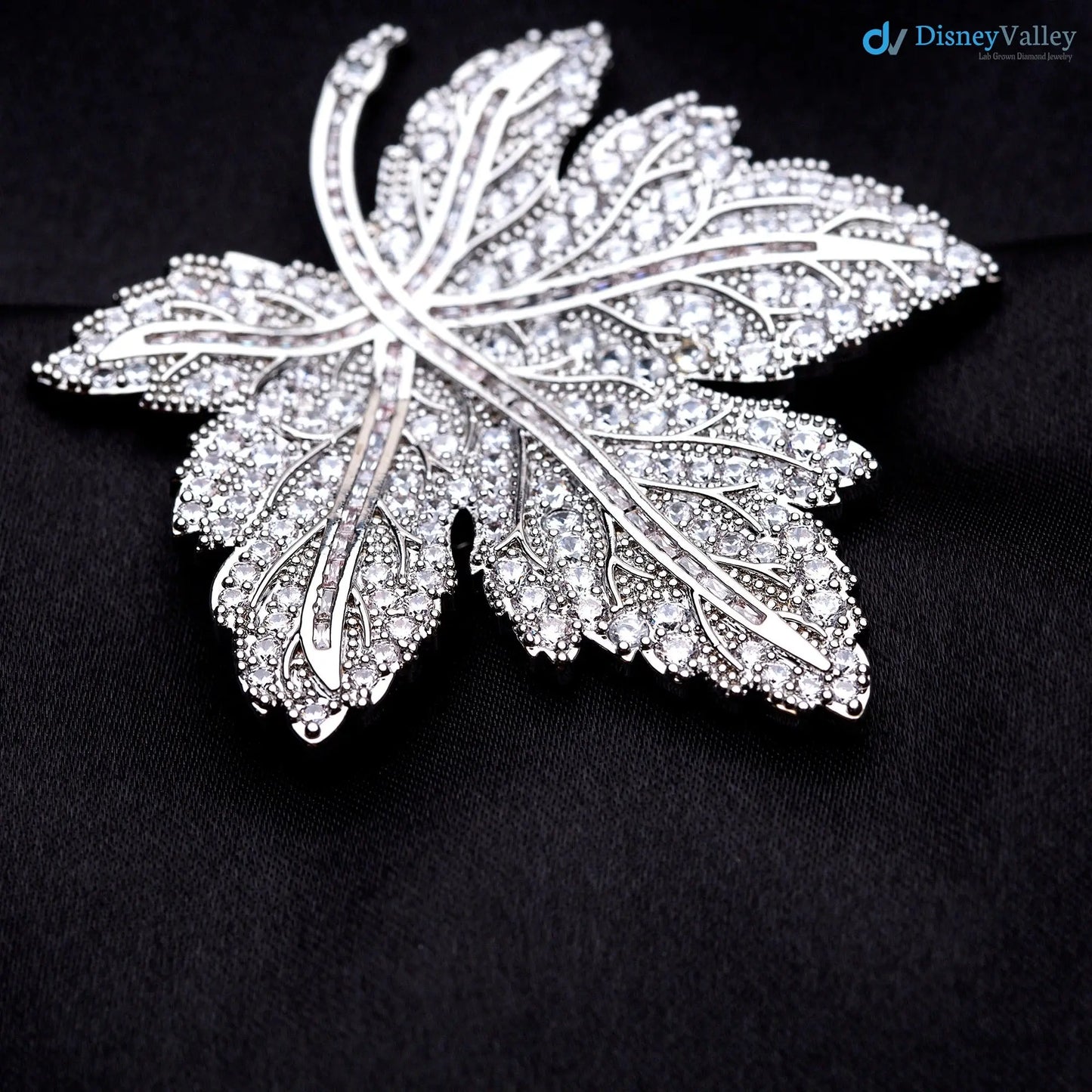 Royal Canadian Maple Leaf Brooch, garden leaf brooch pin DisneyValley