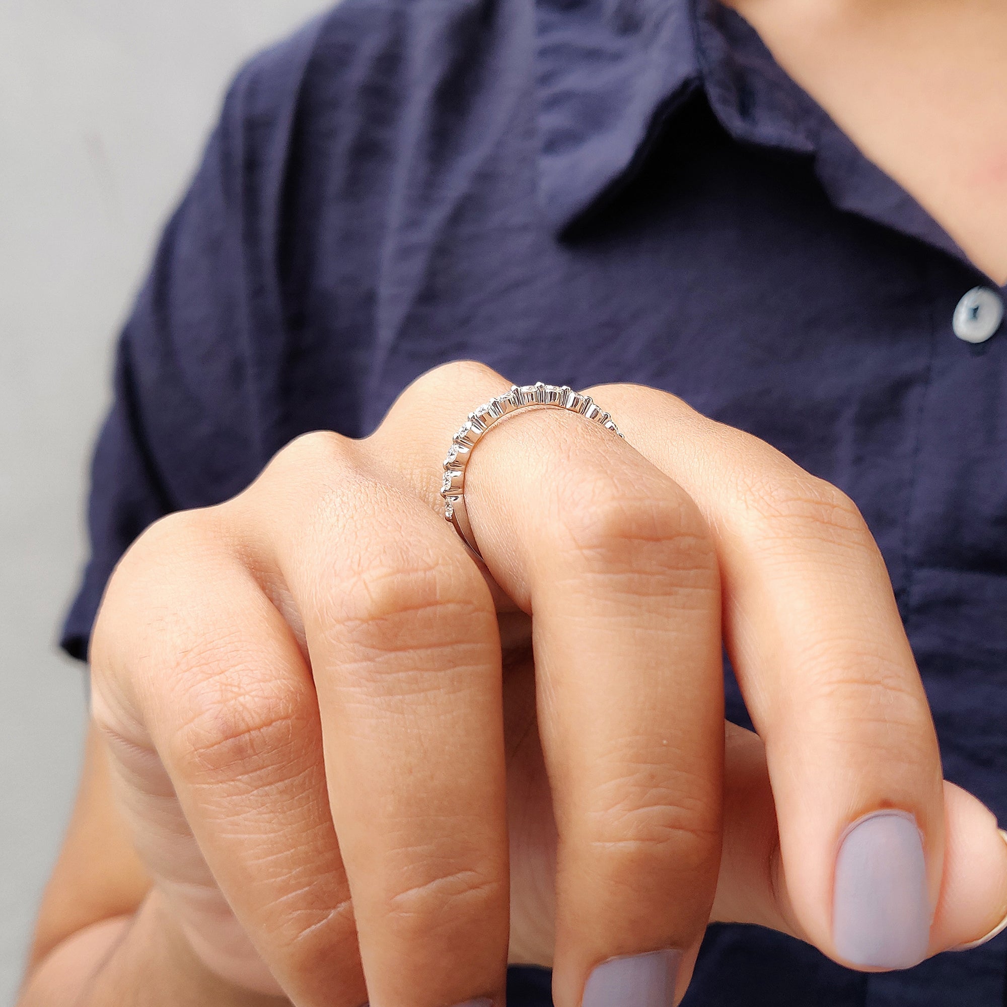Half Eternity Band - Shared Prong