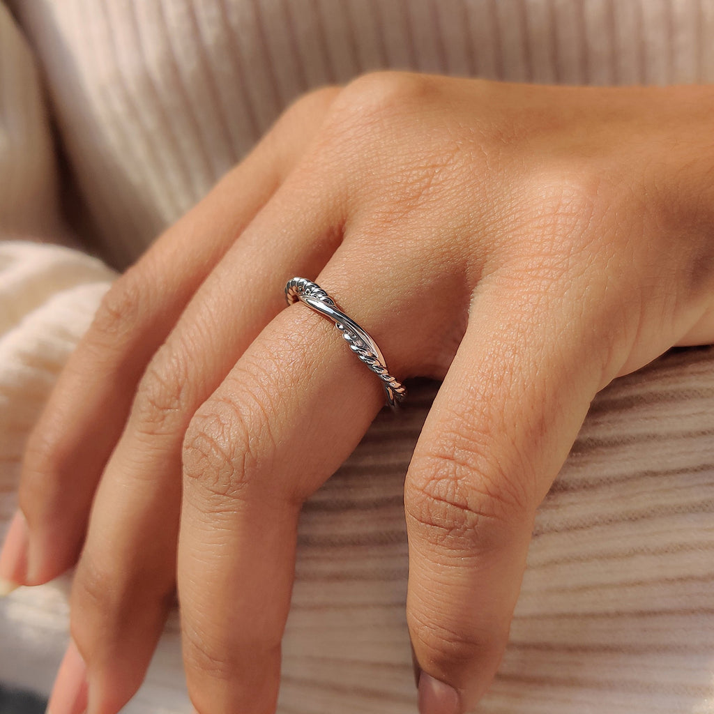 Round Cut Infinity Wedding Band With Twisted Rope Pave Style