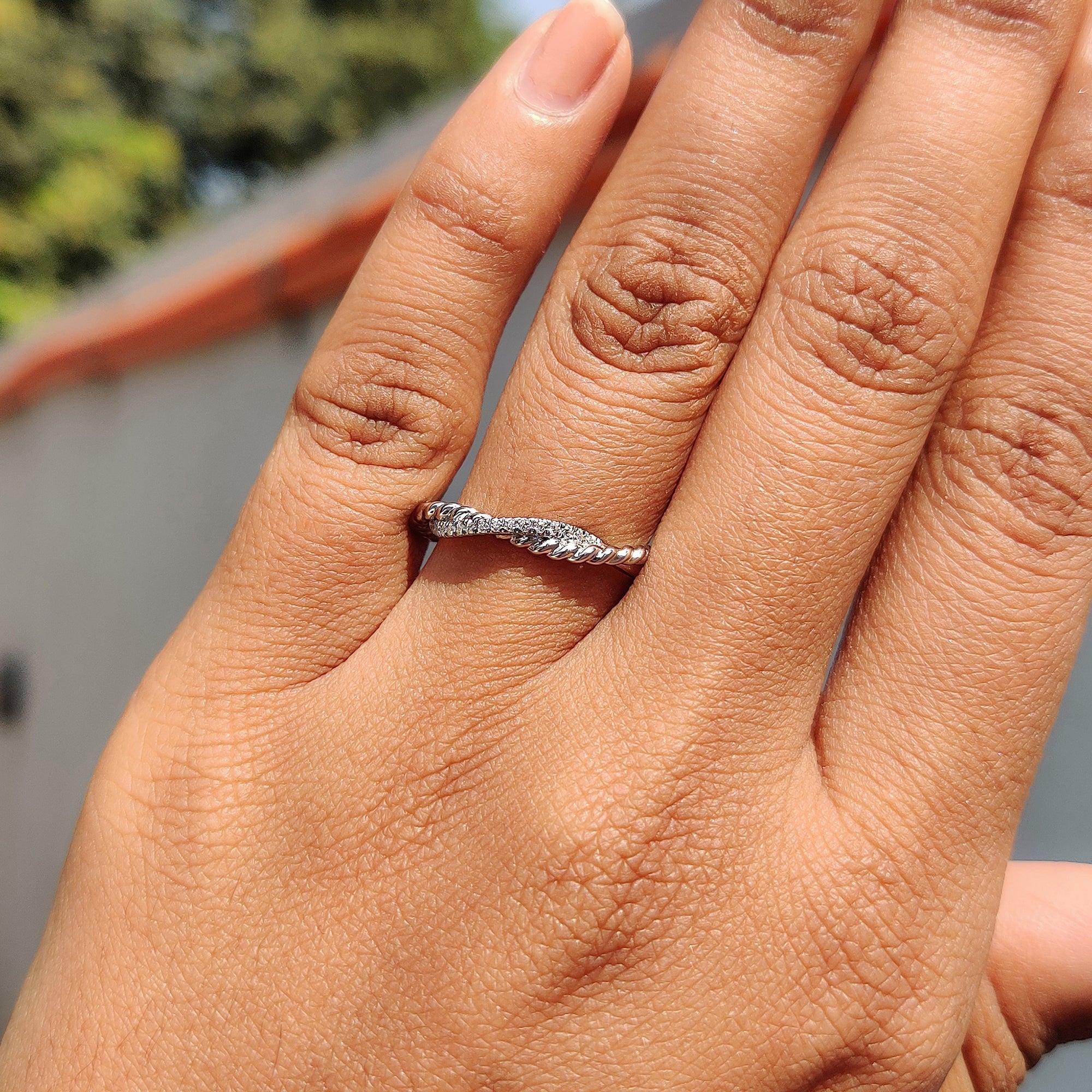 Round Cut Infinity Wedding Band With Twisted Rope Pave Style Image secondaire du produit