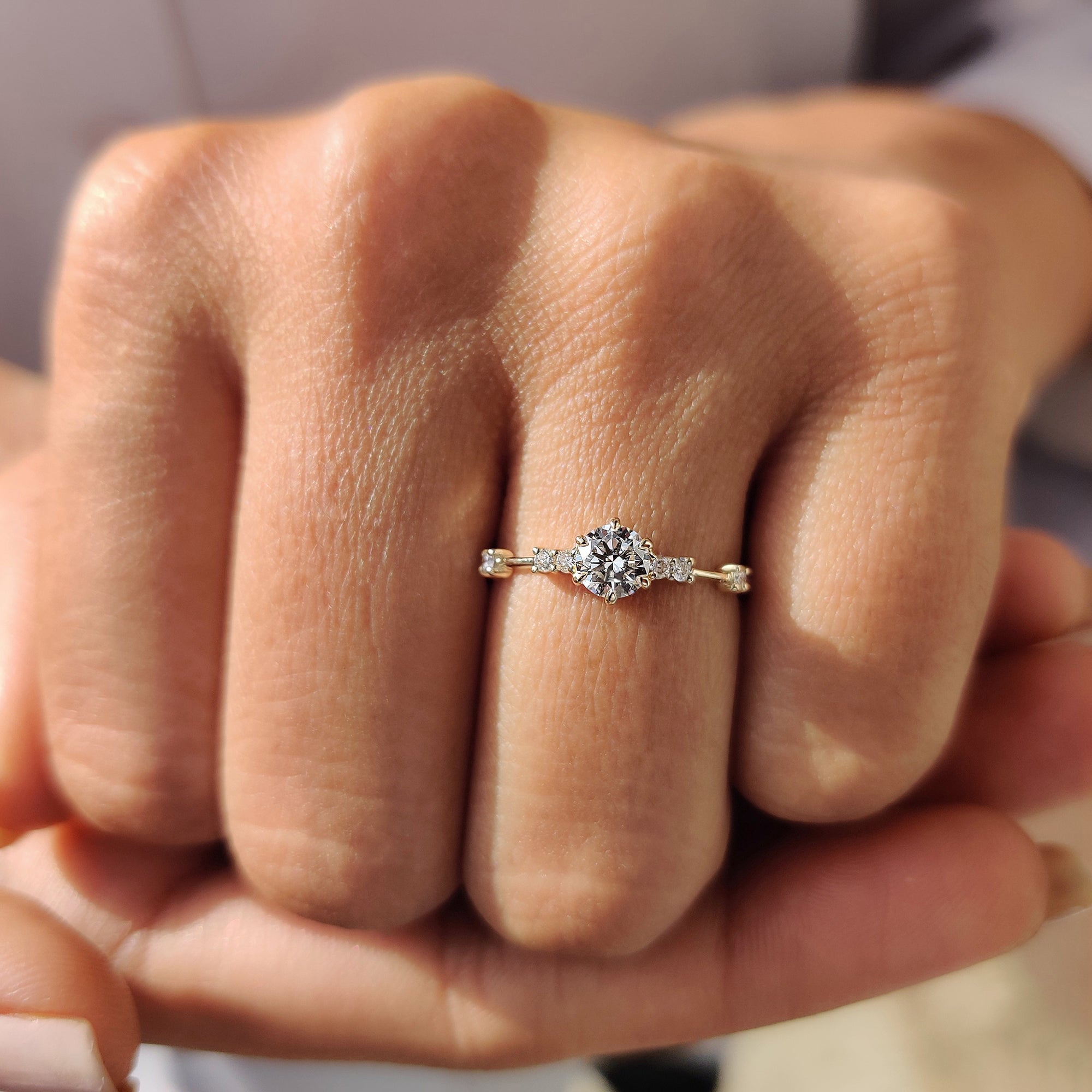 Round Diamond Engagement Ring - White Gold
