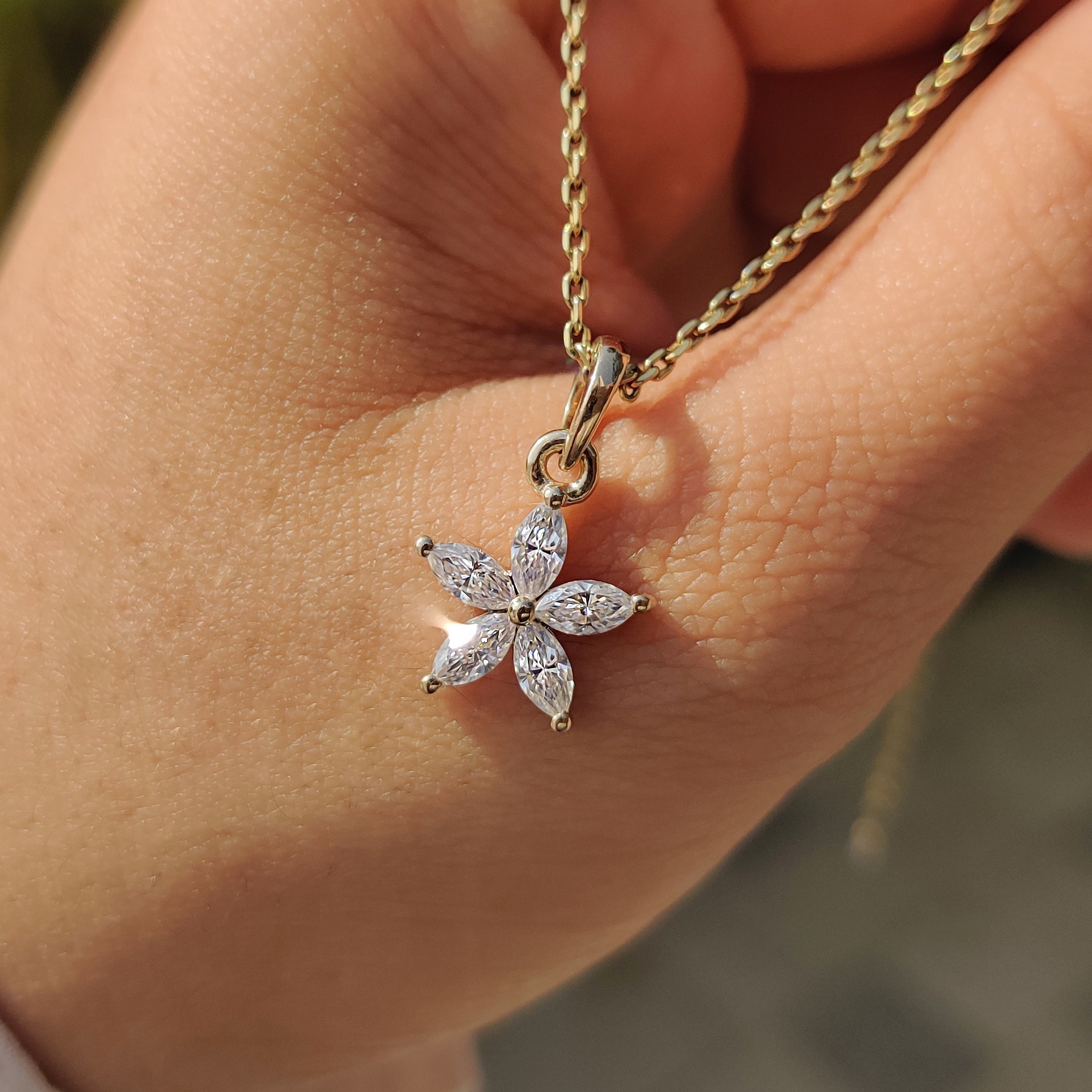 Marquise Diamond Pendant In Flower Design Main image