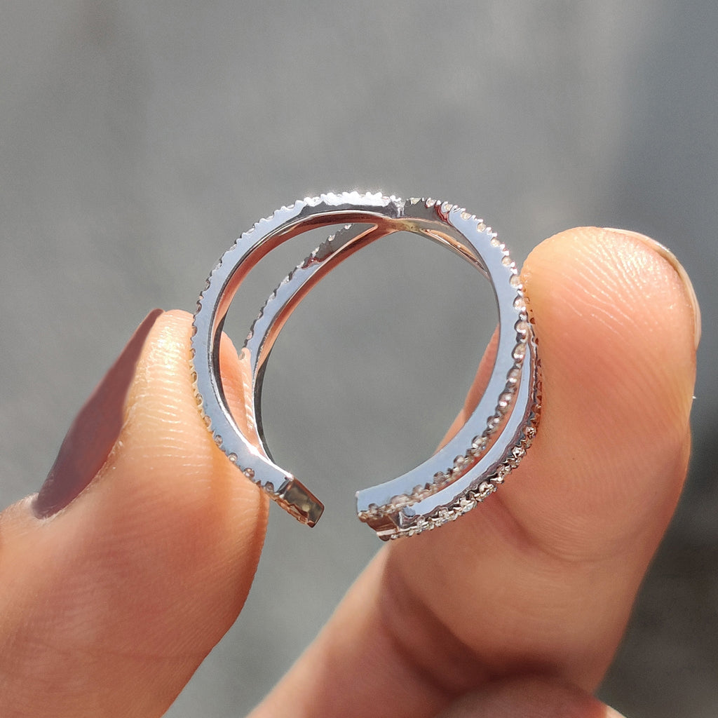 Classic Criss Cross Eternity Band In Round Cut