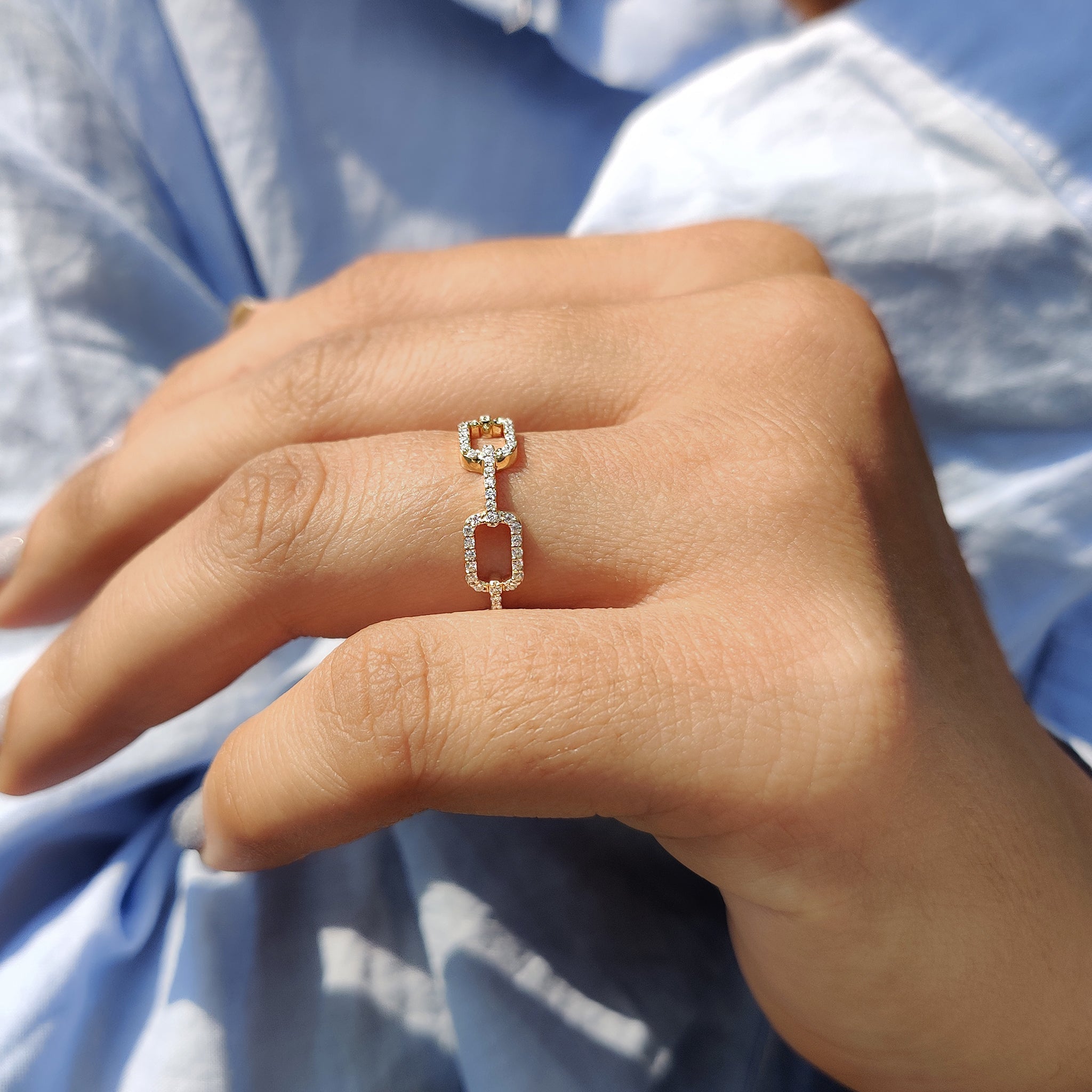 Round Cut Eternity Wedding Band In Round Cut Paper Clip Link Setting