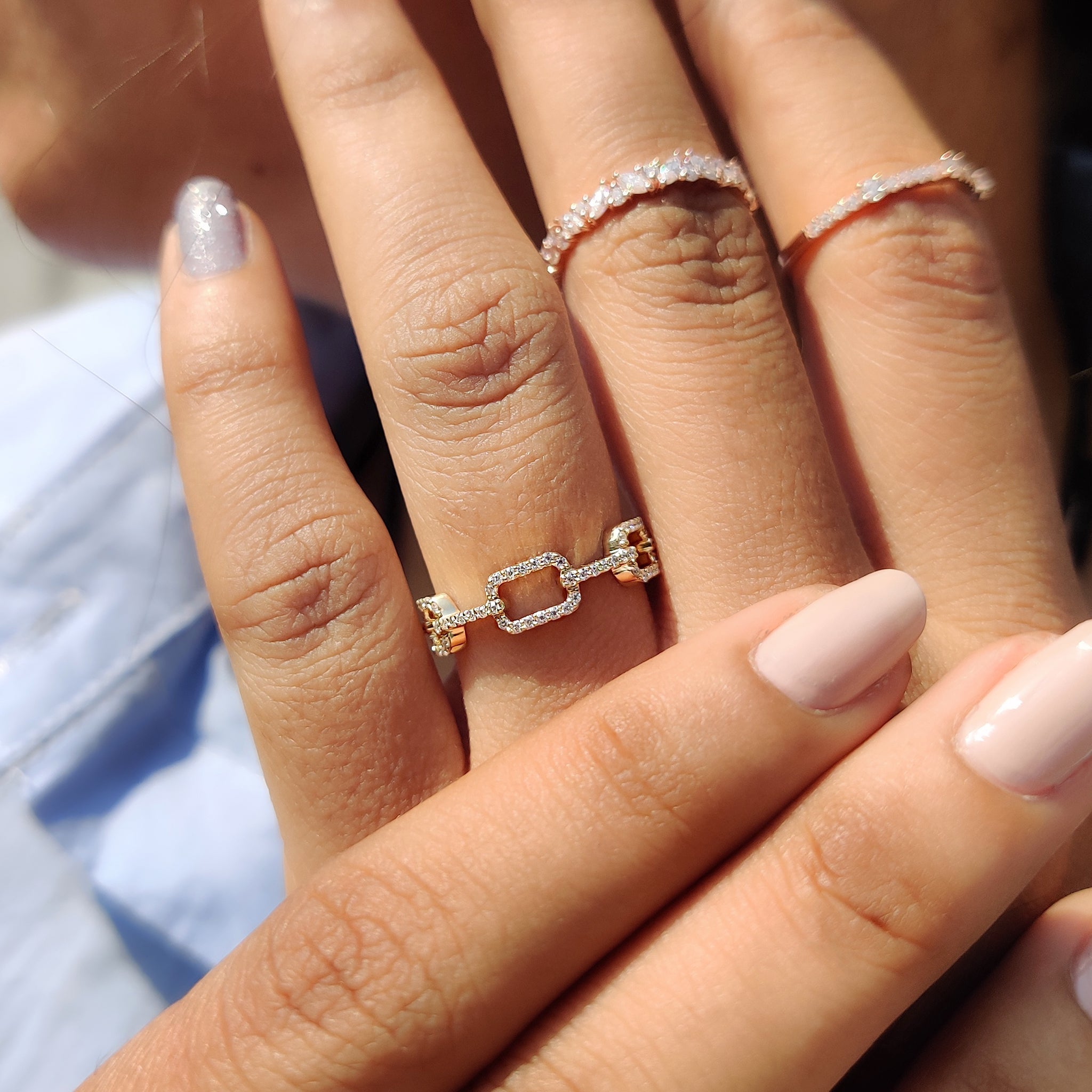 Round Cut Eternity Wedding Band In Round Cut Paper Clip Link Setting