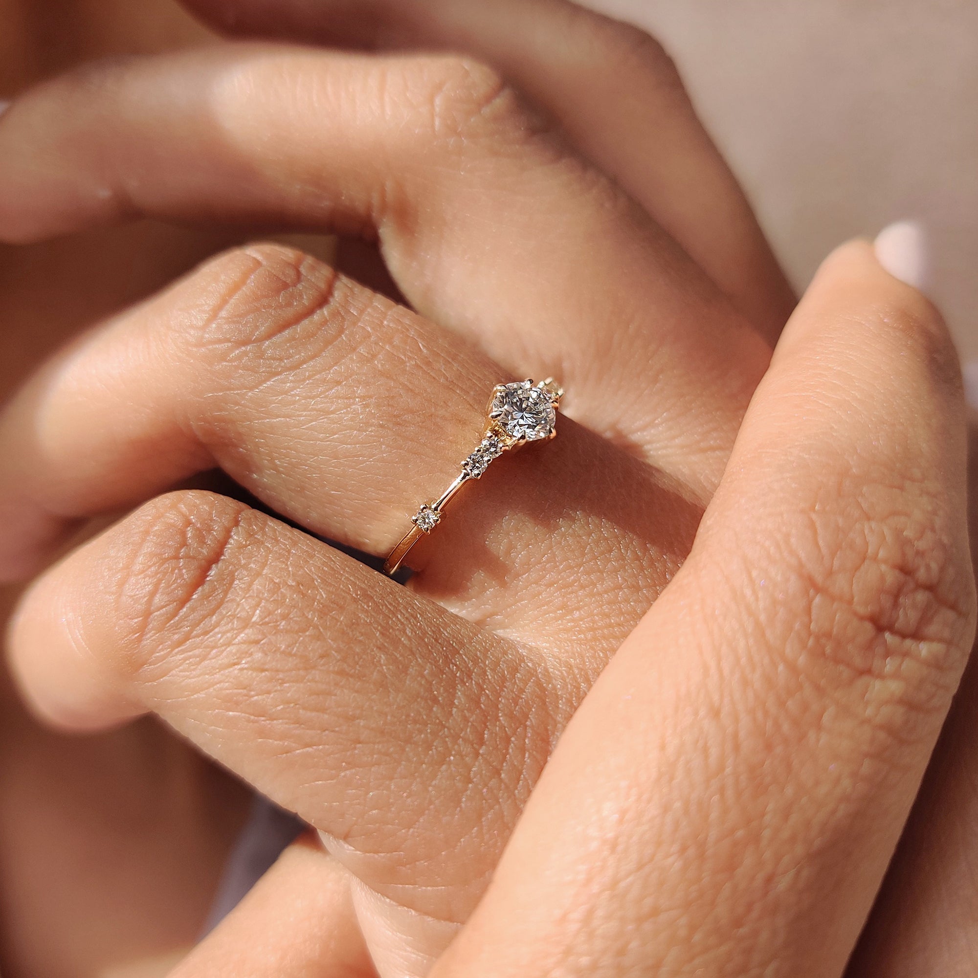 Round Diamond Engagement Ring - White Gold
