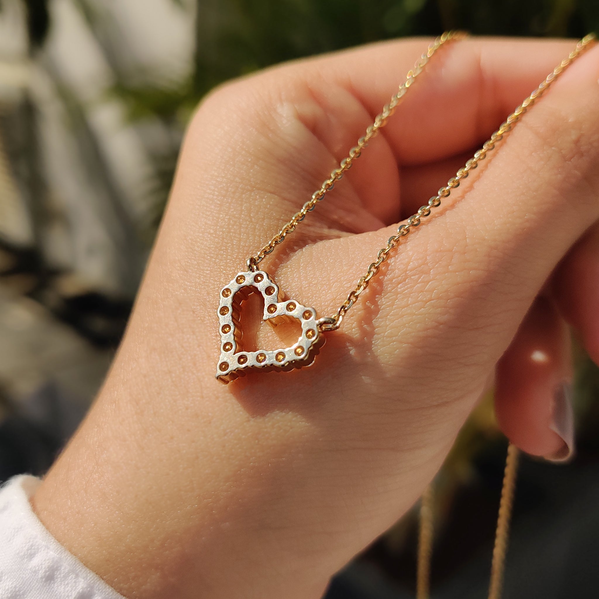 Round Diamond Heart Shaped Pendant Immagine secondaria del prodotto
