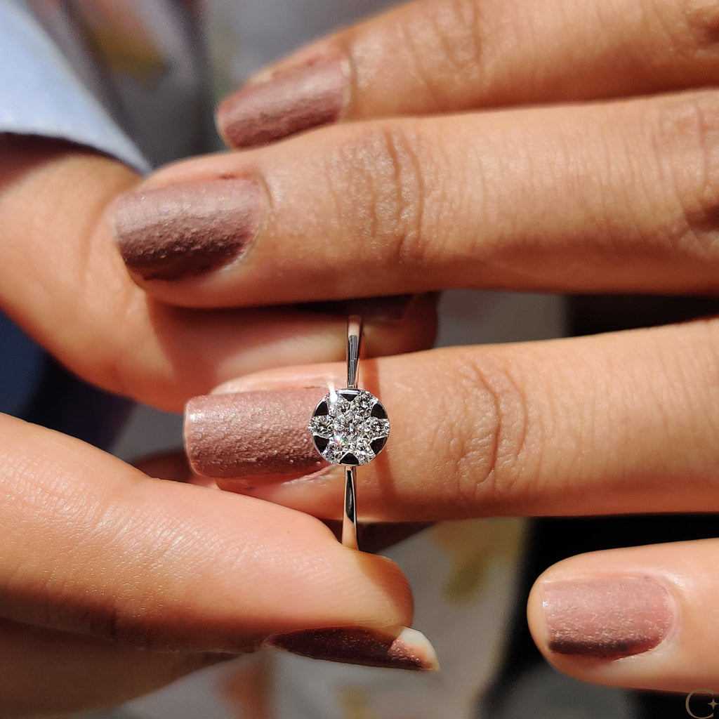 Round Cut Diamond Ring in Classic Tapered Shank