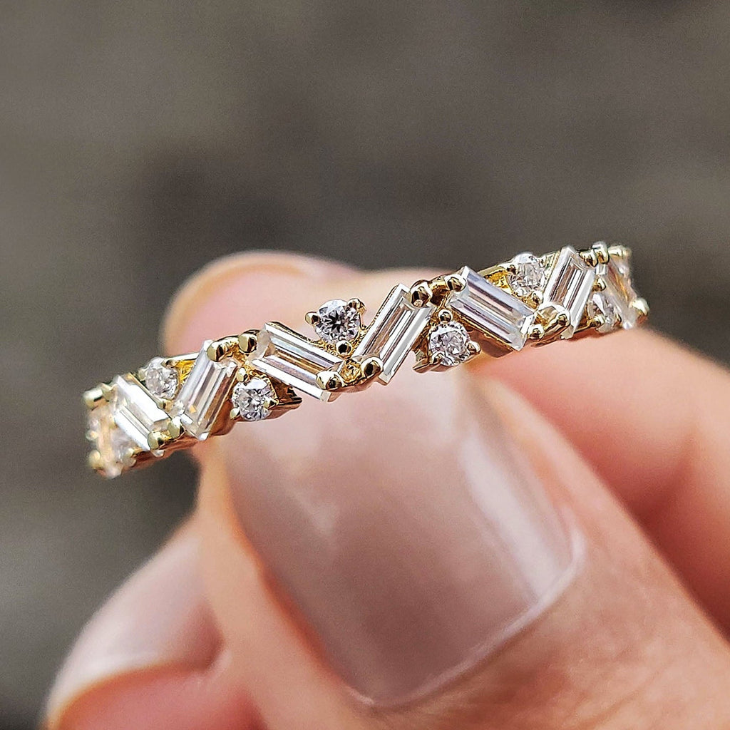 Baguette And Round Wedding Band In Zig Zag Style