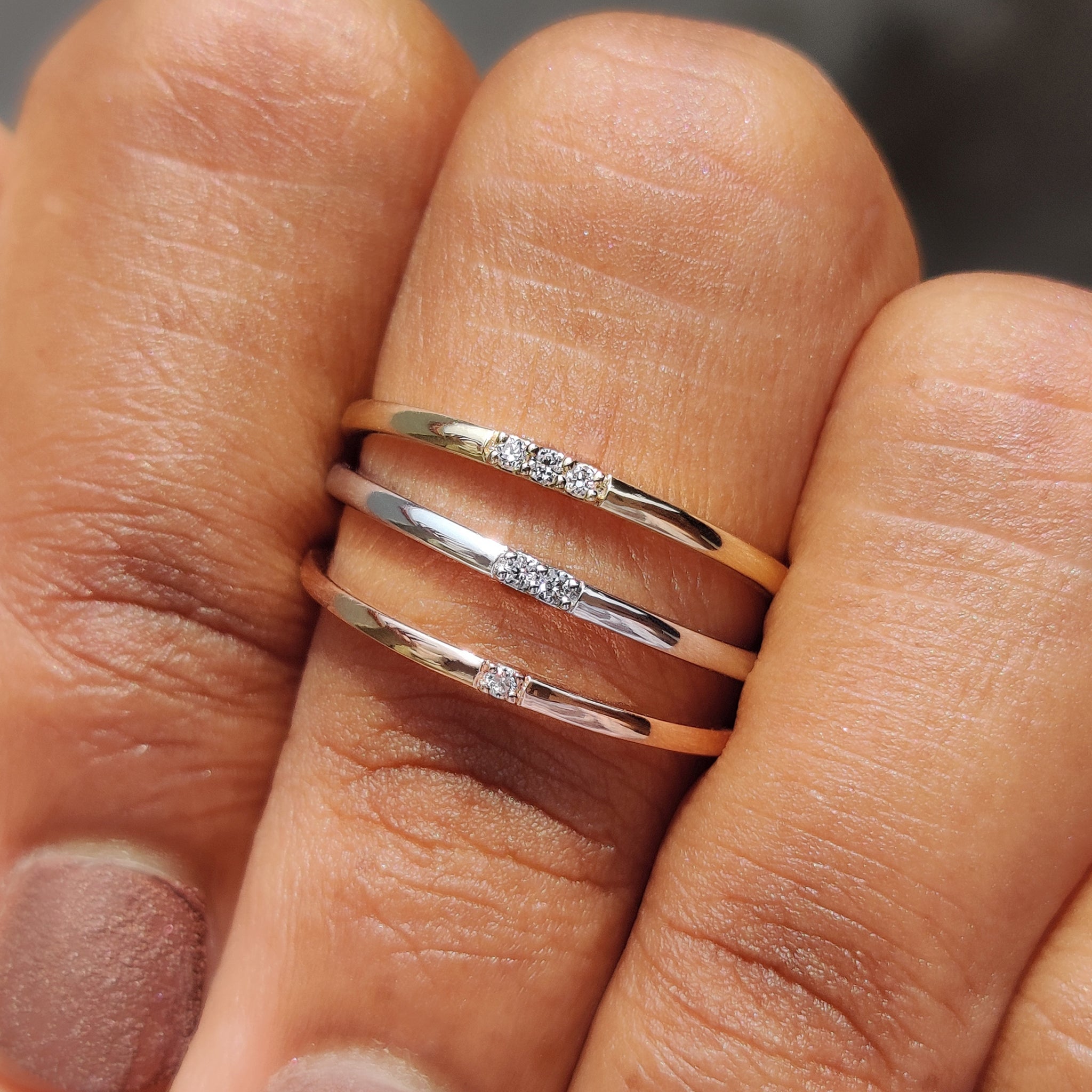 Comfort Fit Wedding Band - Three Tones Imagen secundaria del producto