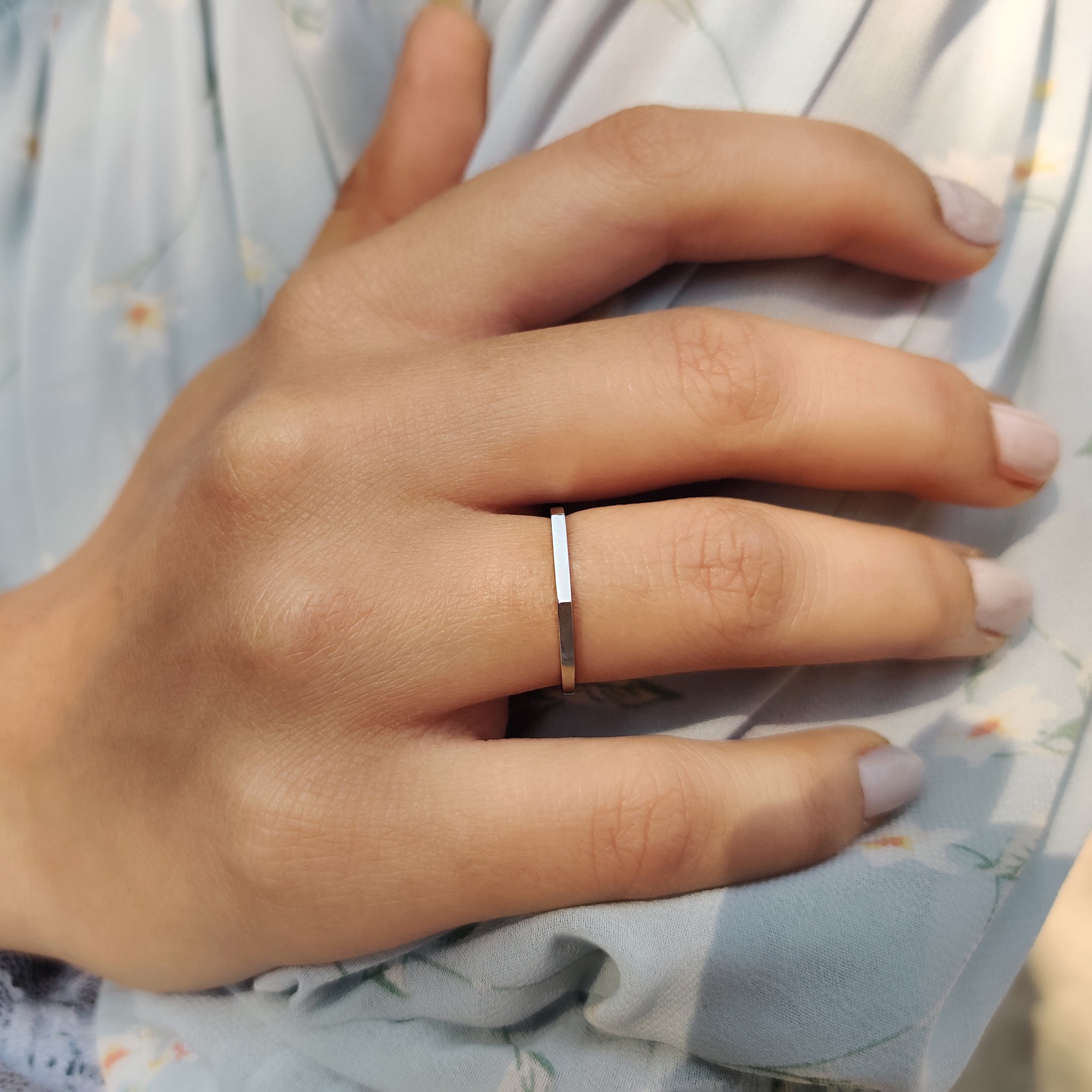 White Gold Simple comfort fit wedding band