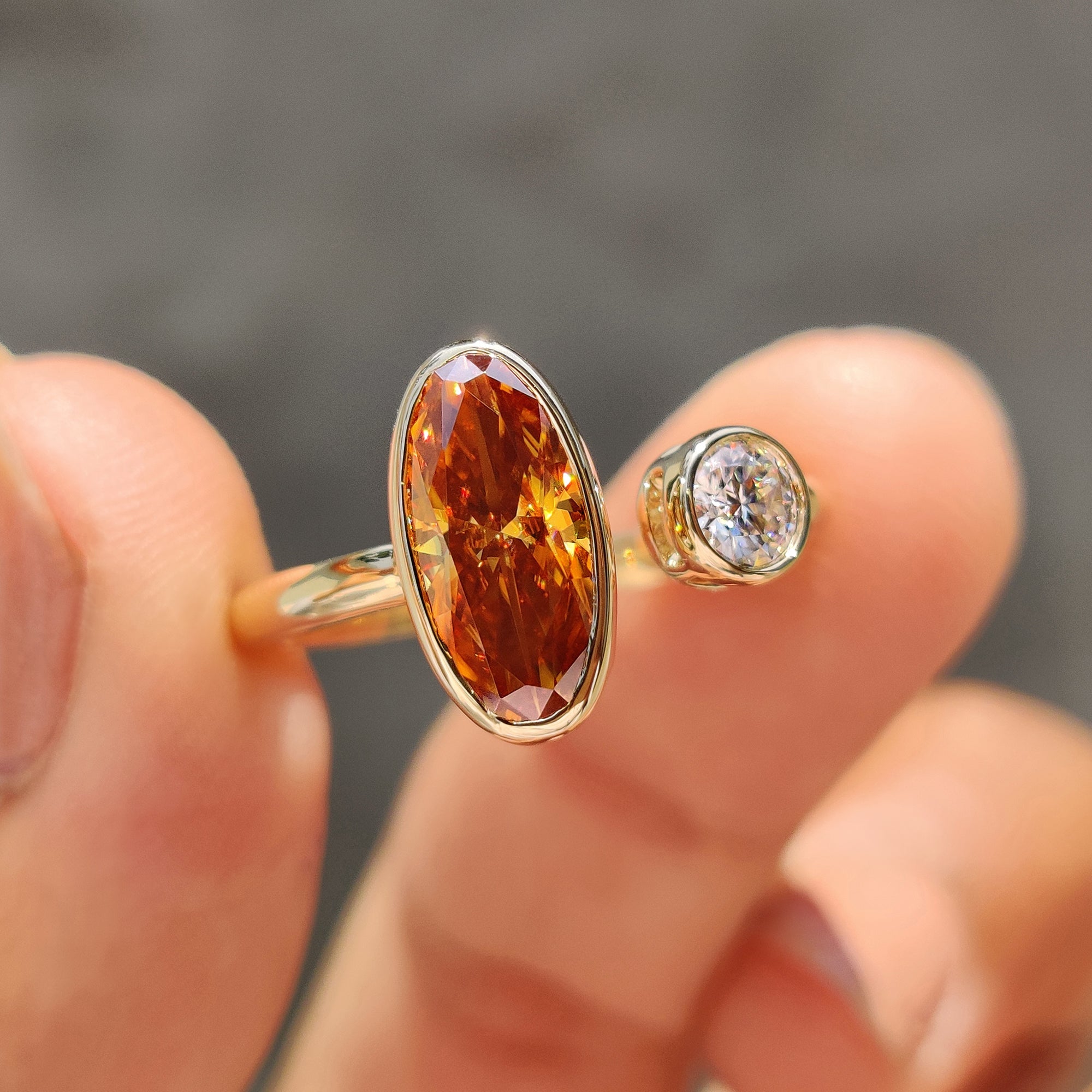 Moval And Round Cut Toi Et Moi Ring Main image