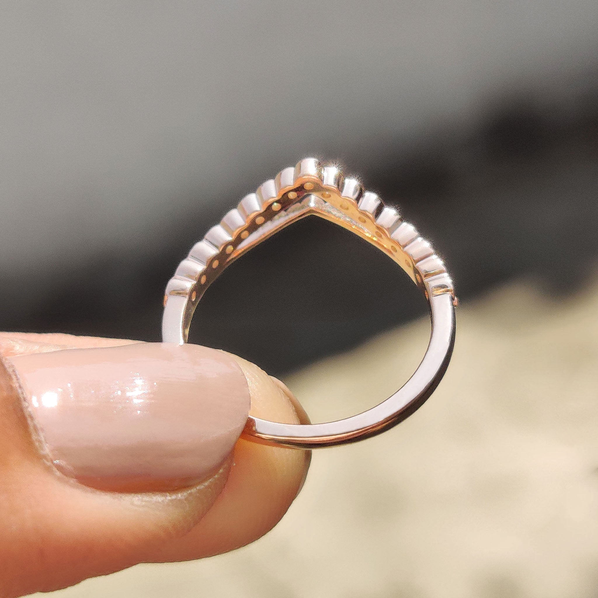 Curvy Wedding Band In Round Moissanite Stone