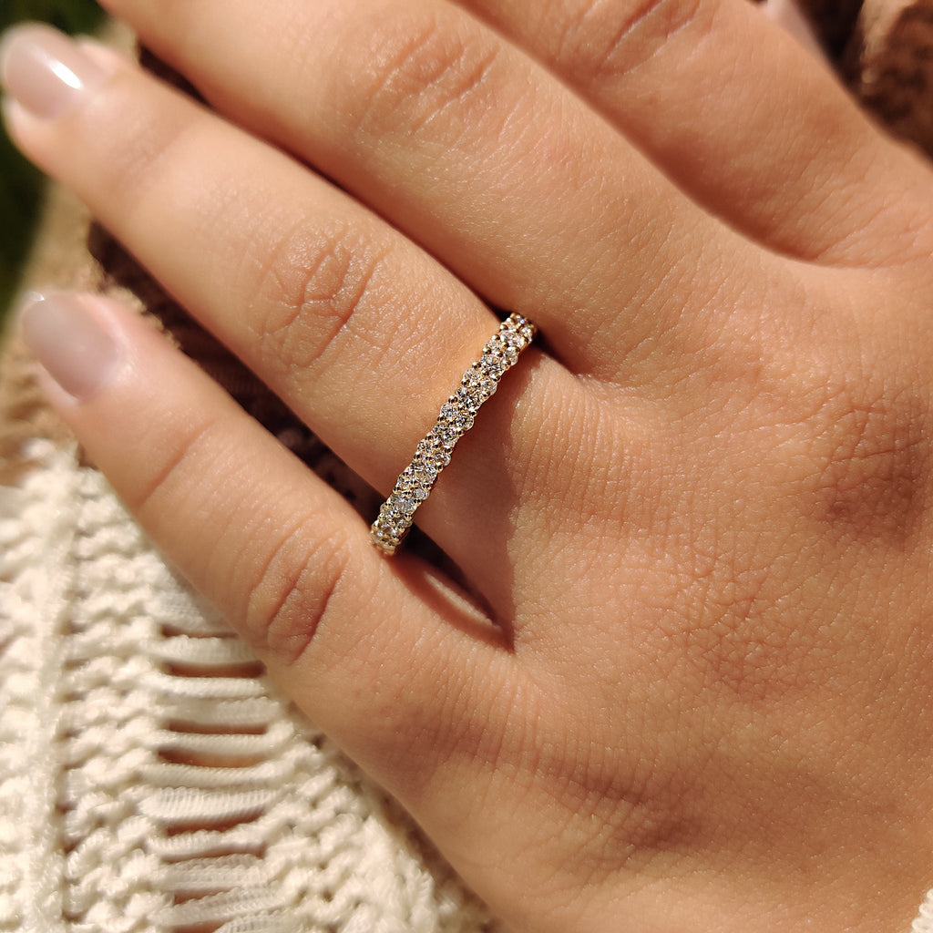 Round Diamond Eternity Wedding Band
