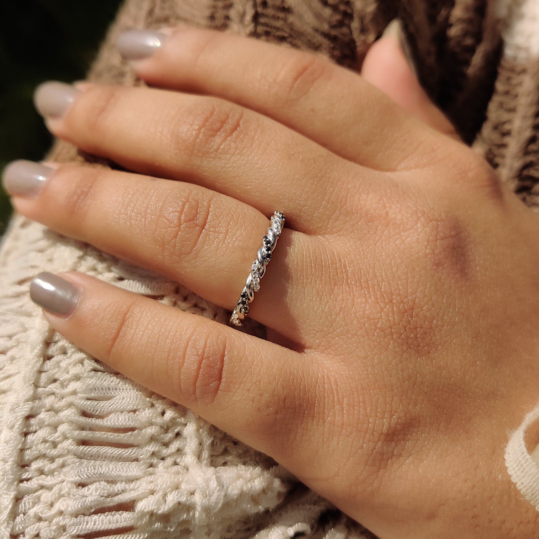 Round Black Moissanite Twisted Wedding Band