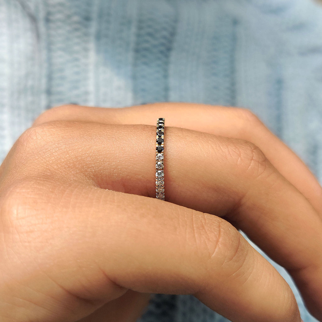 Round Cut Stackable Wedding Band Design