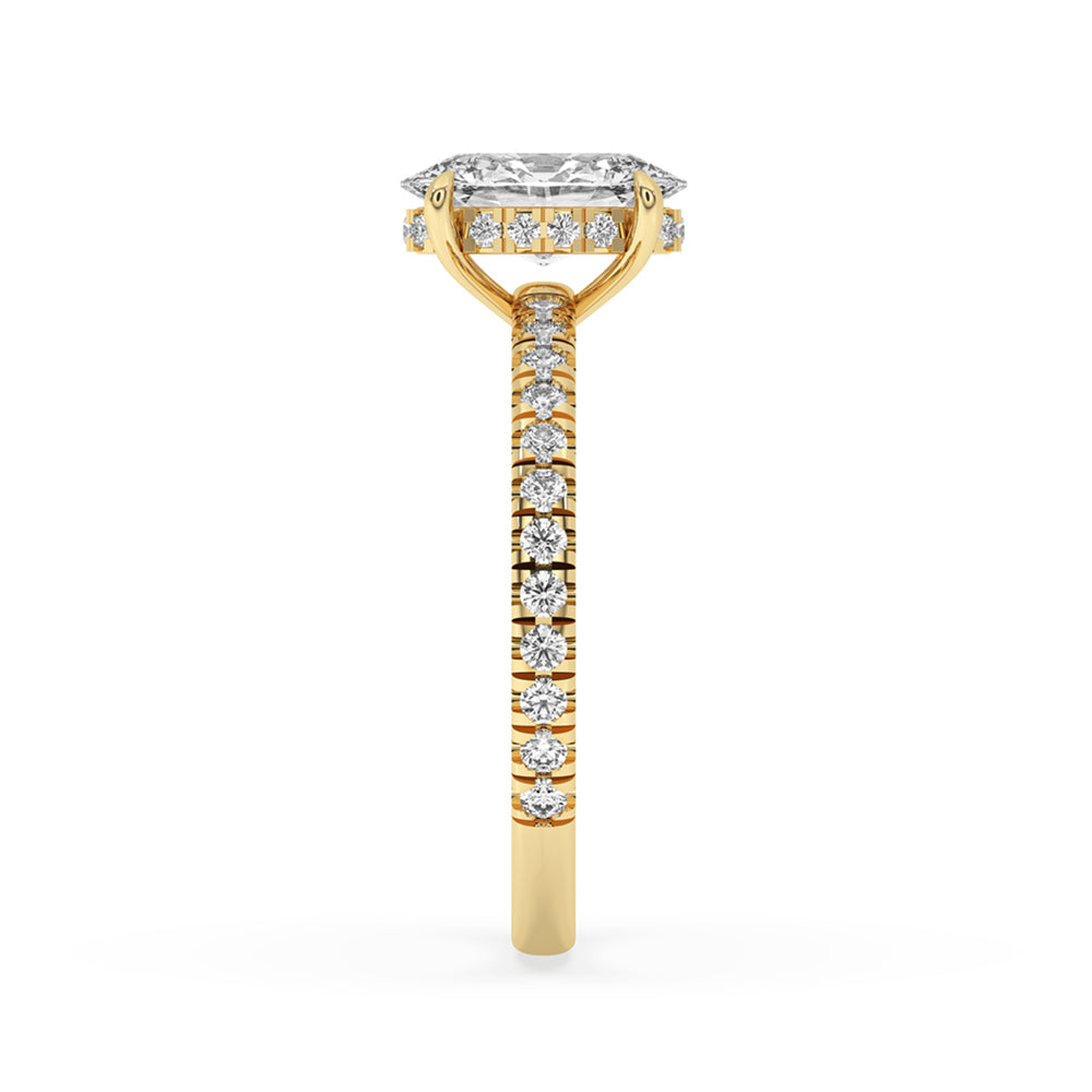 Oval Diamond Engagement Ring Secondary image