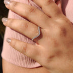 Curvy Wedding Band - Round Diamond