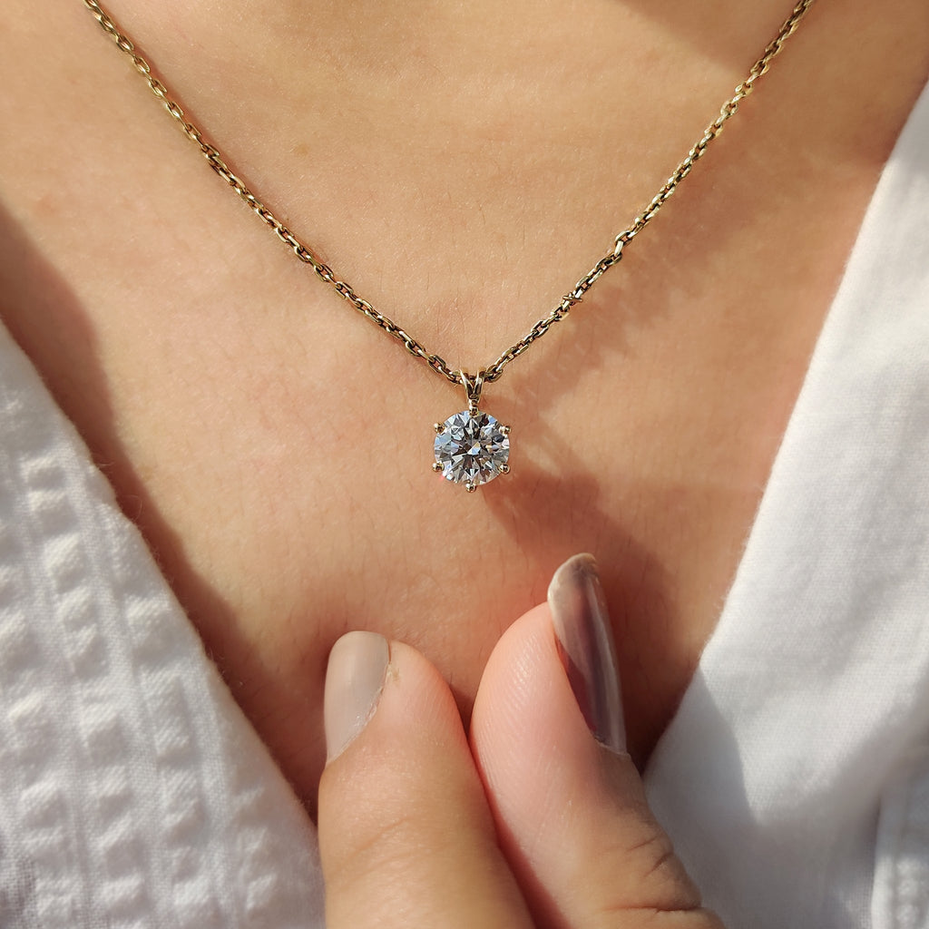 Round Cut Yellow Gold Diamond Pendant