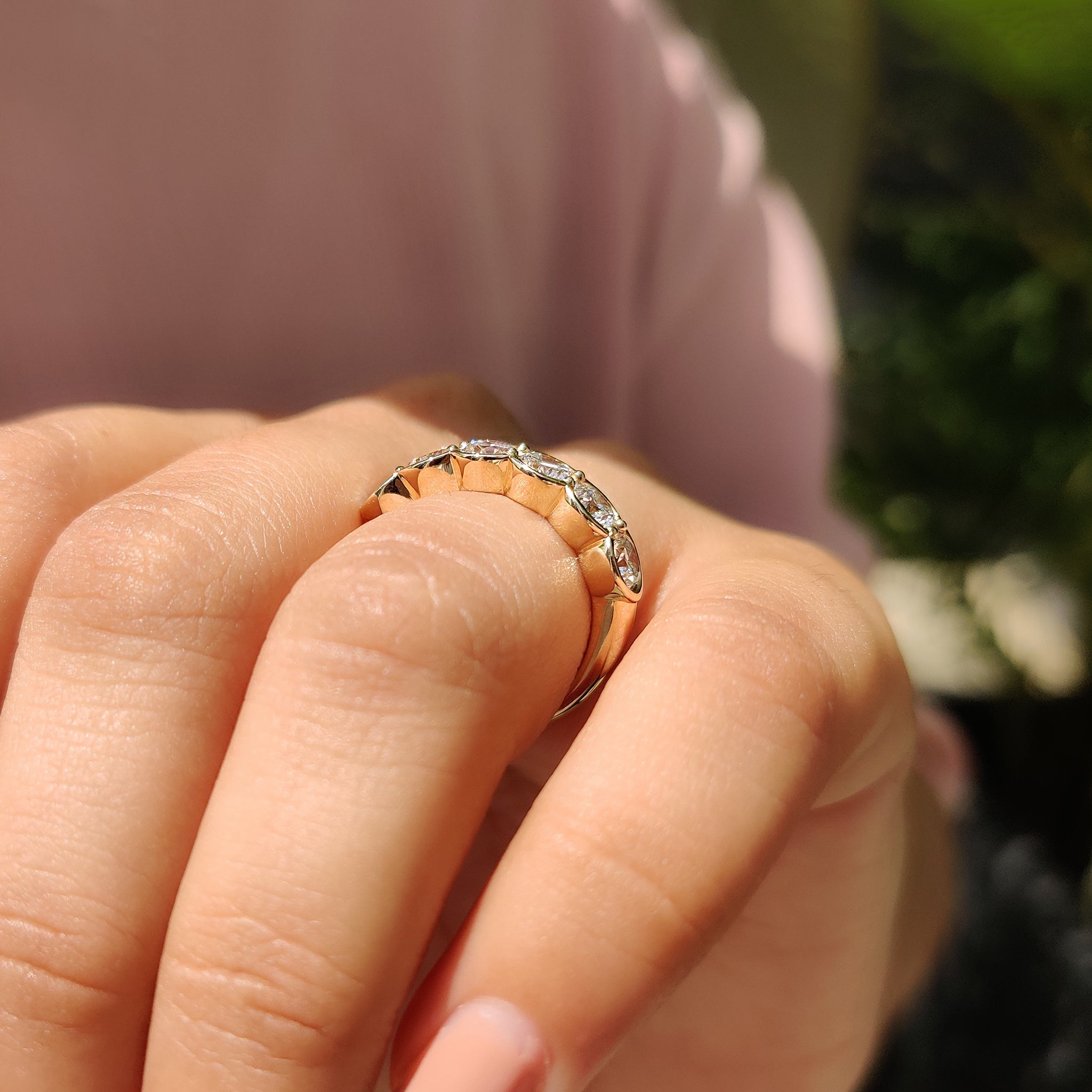 Yellow Gold Wedding Band - 6 Round Diamond
