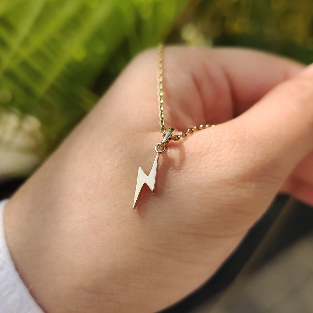 Round Diamond Lighting Bolt Yellow Gold Pendant