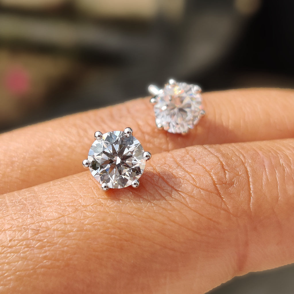 Stud Round Cut Diamond Earrings