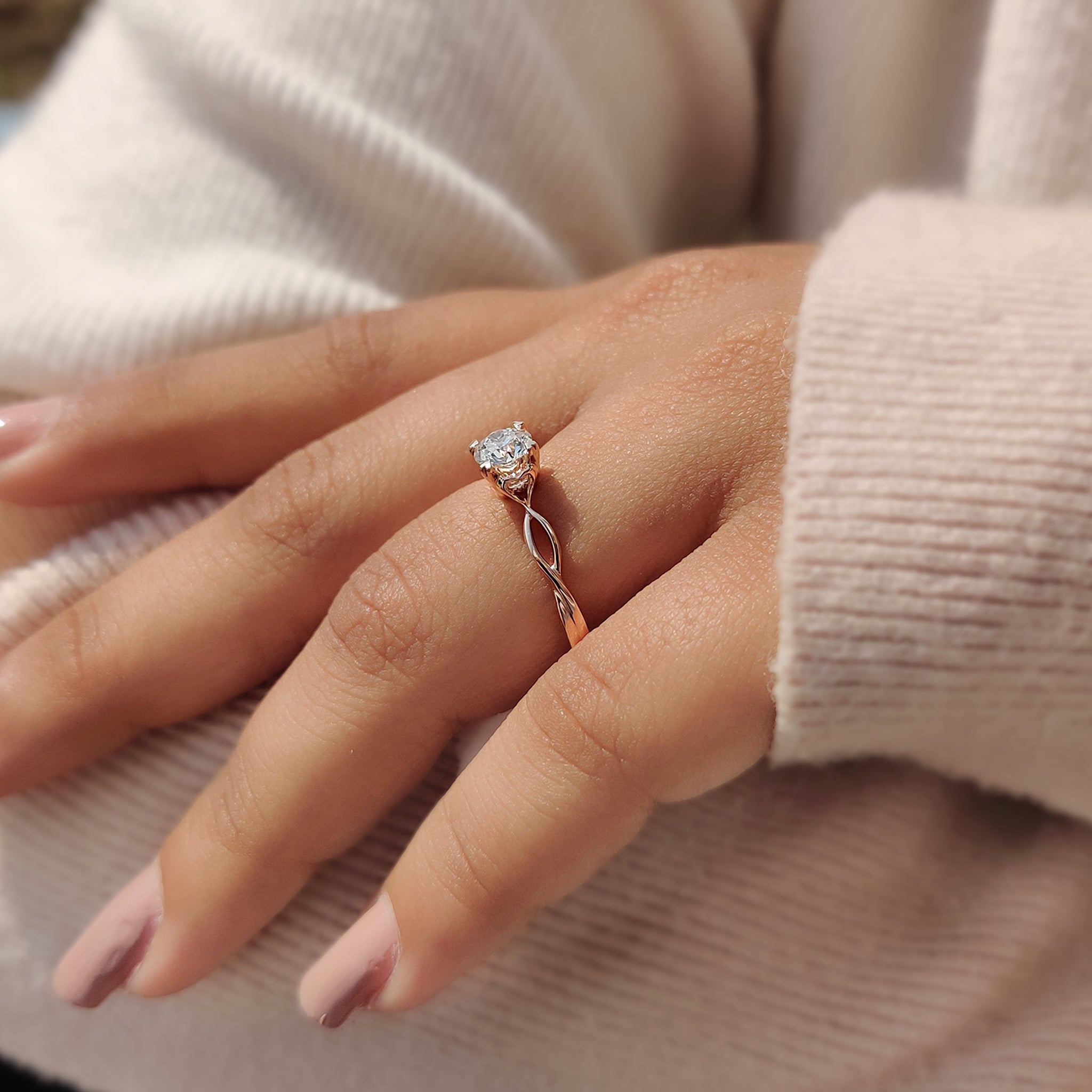 Round Diamond Twisted Engagement Ring