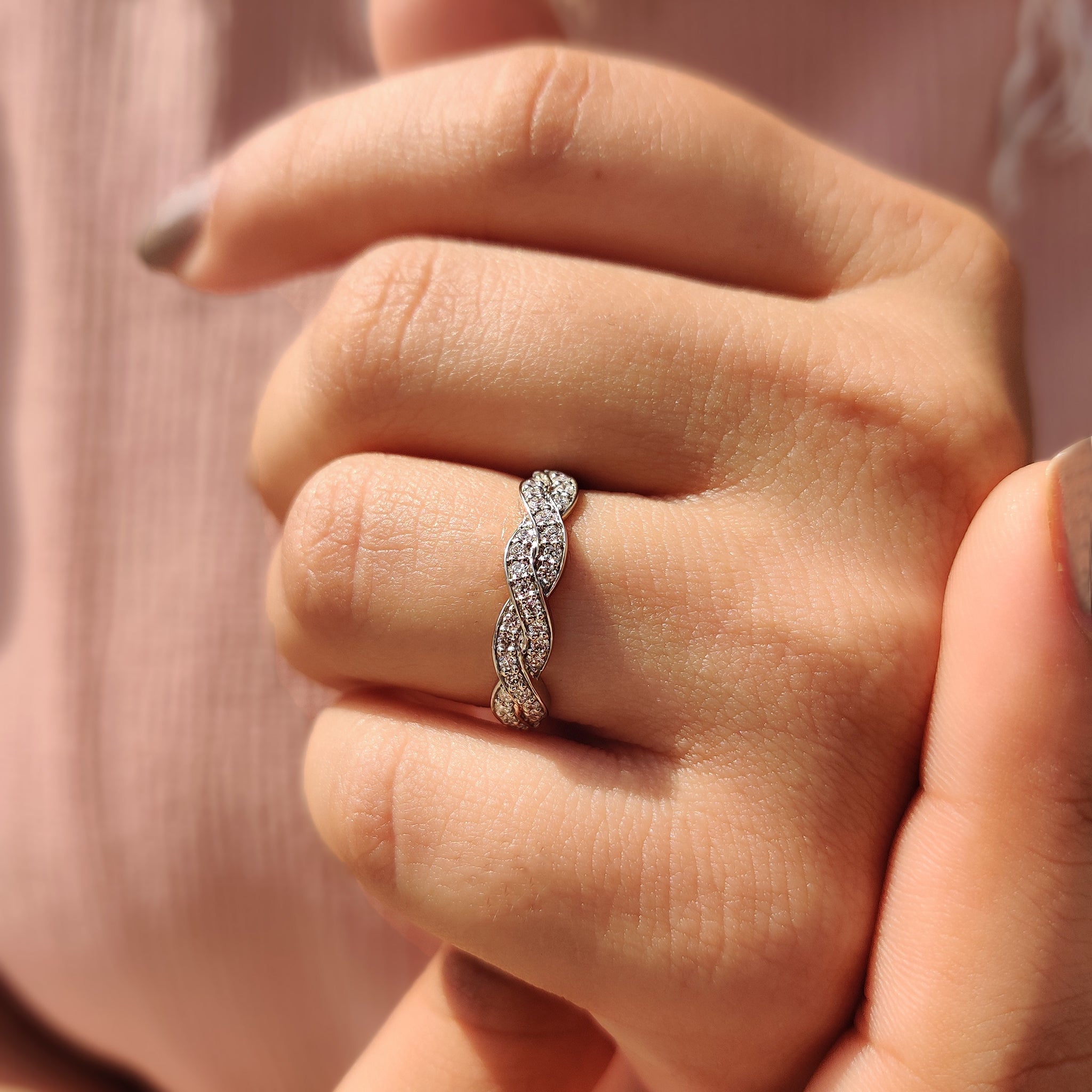 Twisted Diamond Band With Round Cut Secondary image