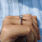 Floating Bubble Prong Round Cut Engagement Ring
