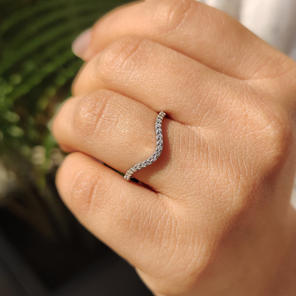 U Shaped Wedding Band Featuring Round Diamond