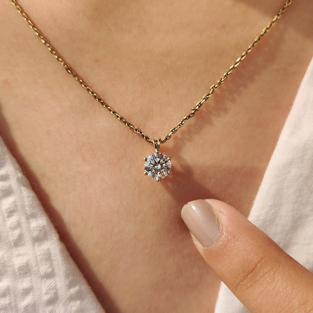 Round Cut Yellow Gold Diamond Pendant