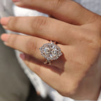 Vintage Engagement Ring In Oval Cut Moissanite