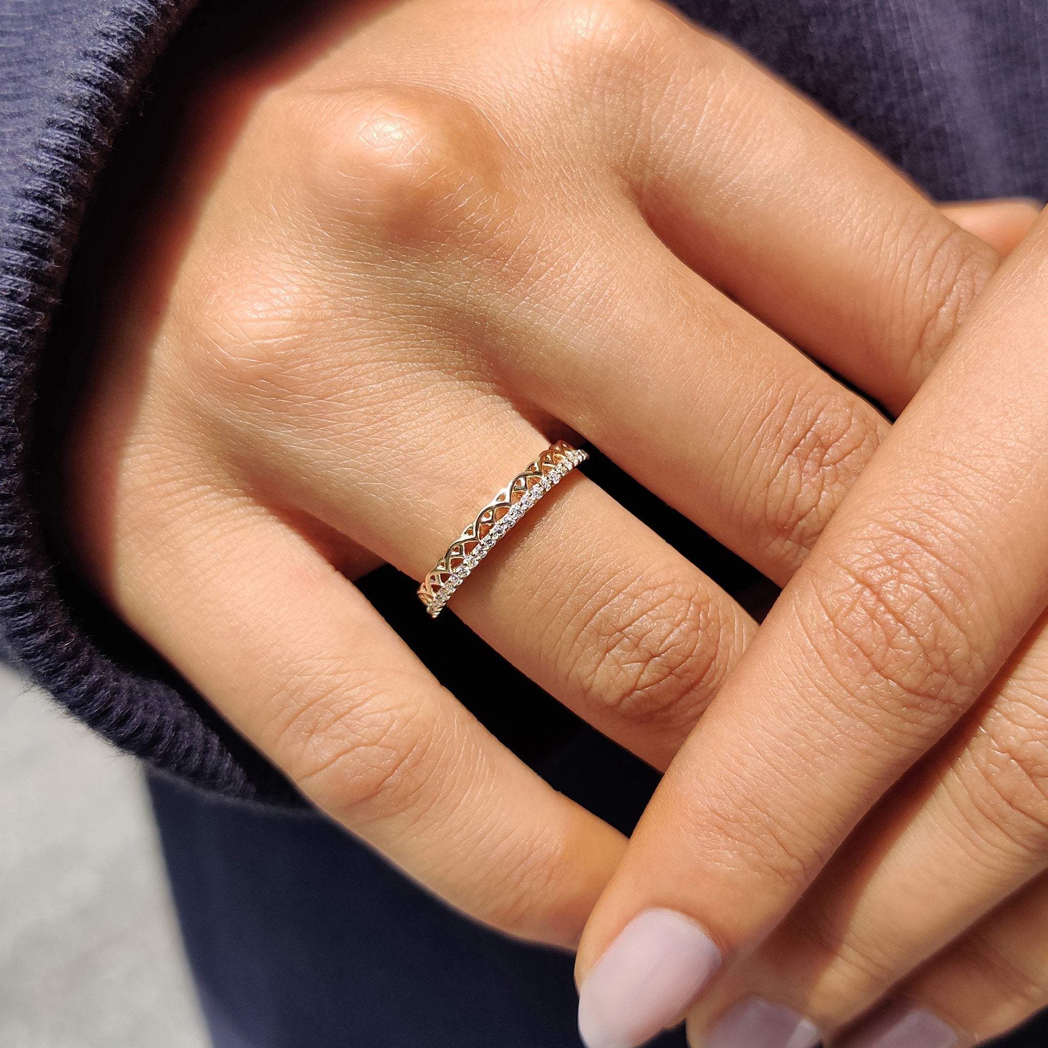 Round Cut Half Eternity Celtic Knot Band