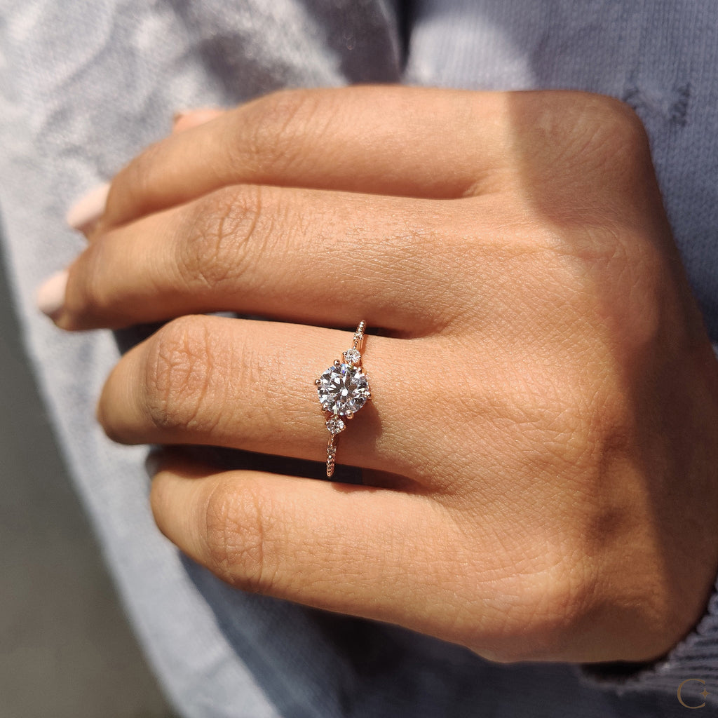 3 Stone Diamond Ring With Round Cut Stones
