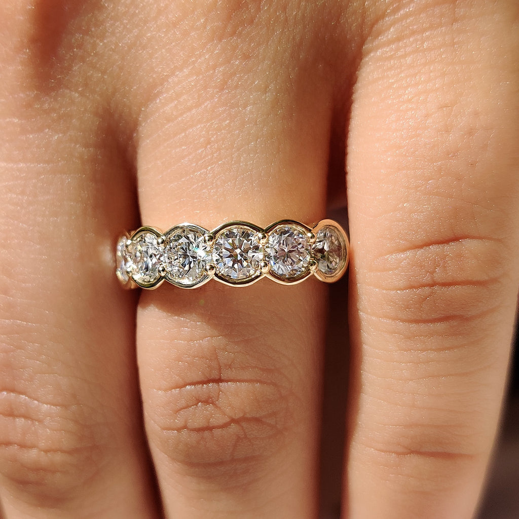 Yellow Gold Wedding Band - 6 Round Diamond
