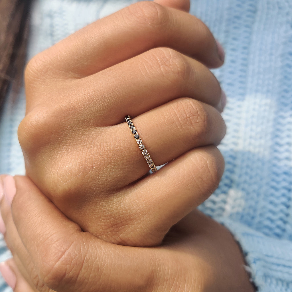 Round Cut Stackable Wedding Band Design