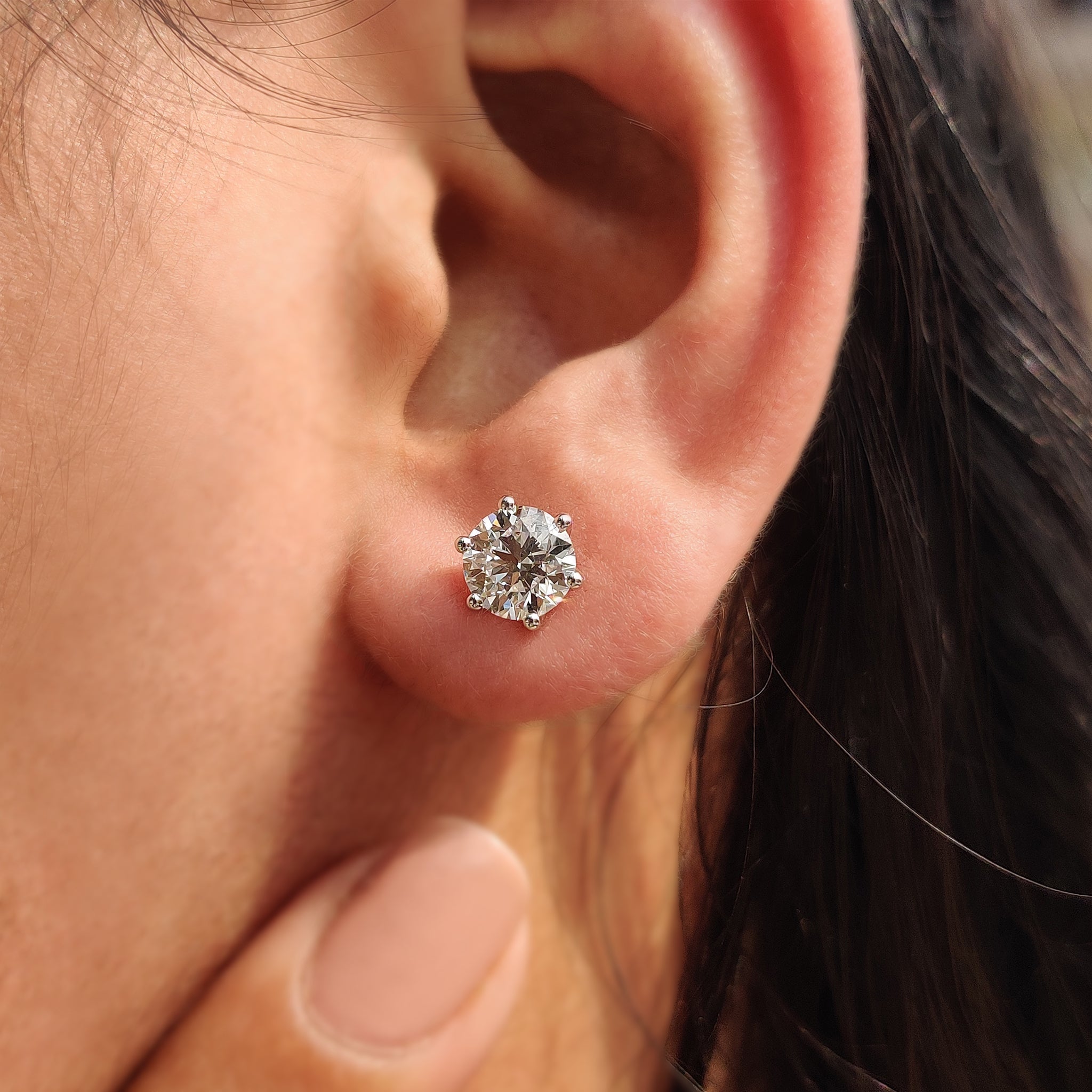 Stud Round Cut Diamond Earrings