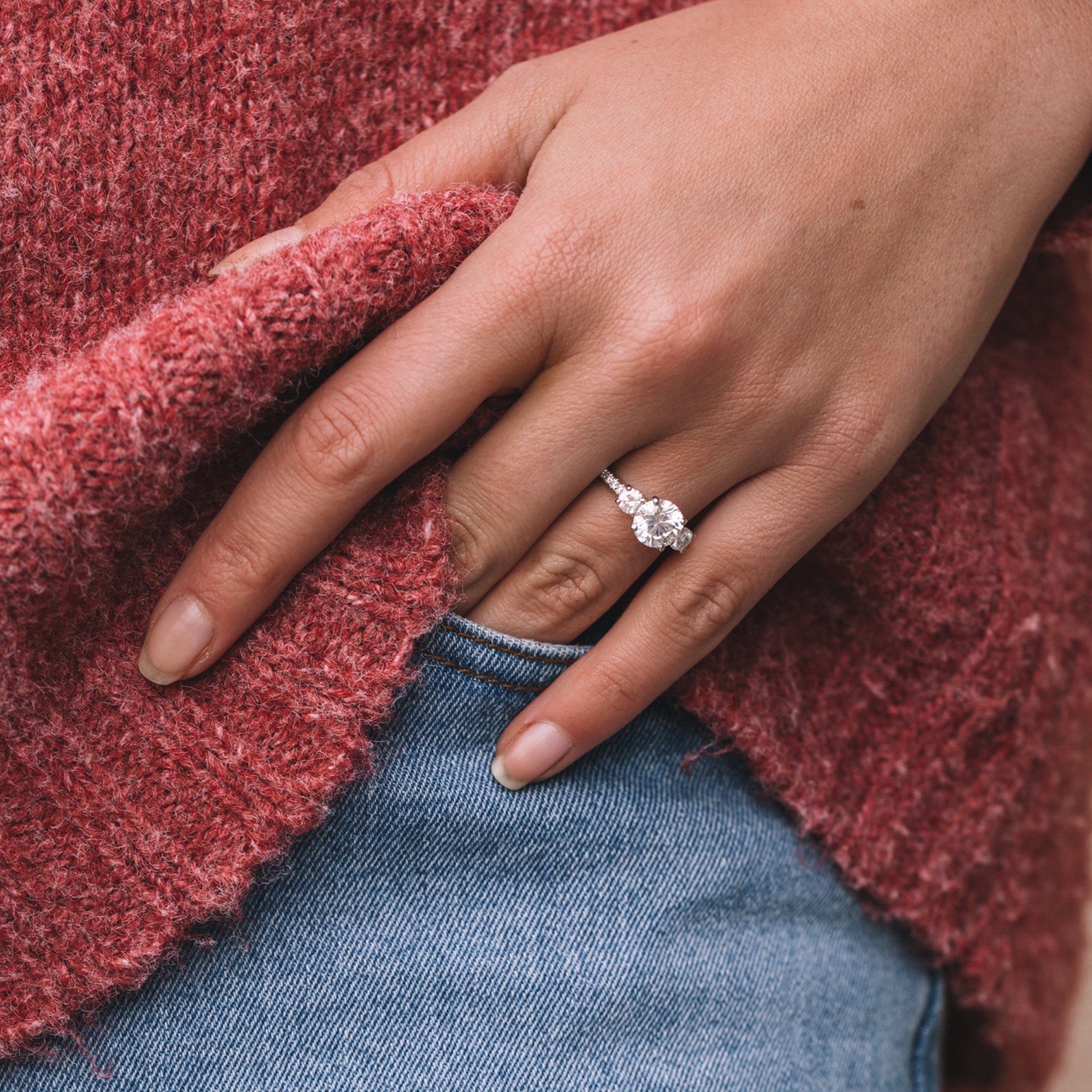 1.60 CT Round Cut Three Stone Moissanite Engagement Ring