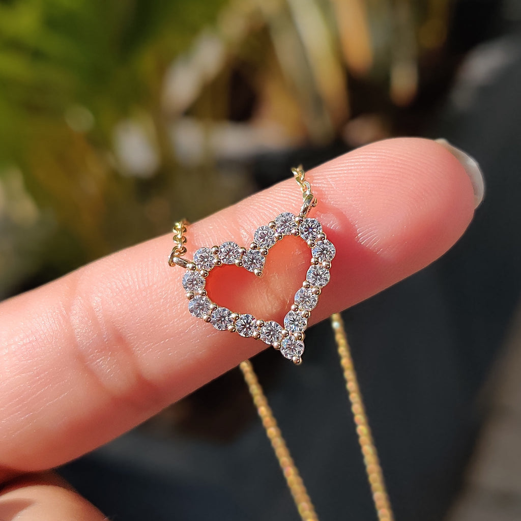 Round Diamond Heart Shaped Pendant