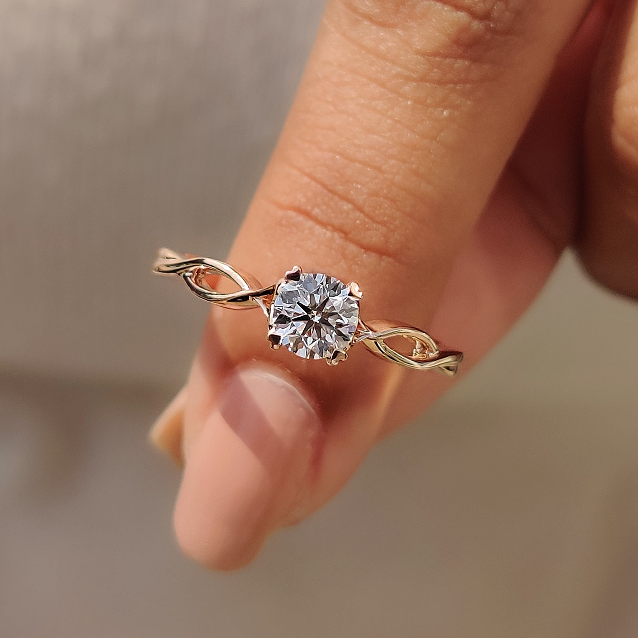 Round Diamond Twisted Engagement Ring