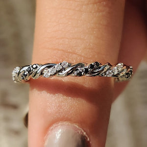 Round Black Moissanite Twisted Wedding Band