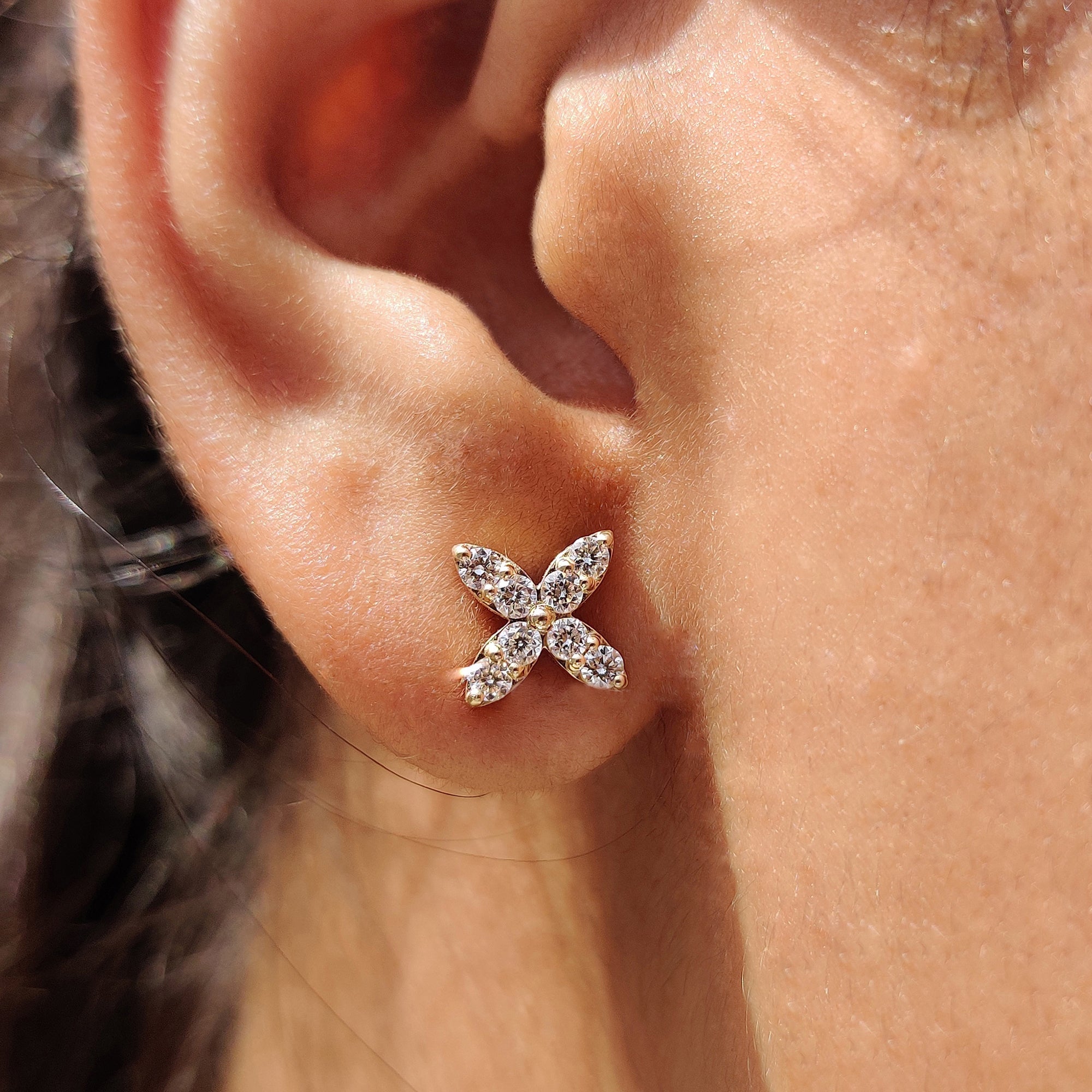 Round Cut Diamond Flower Stud Earrings
