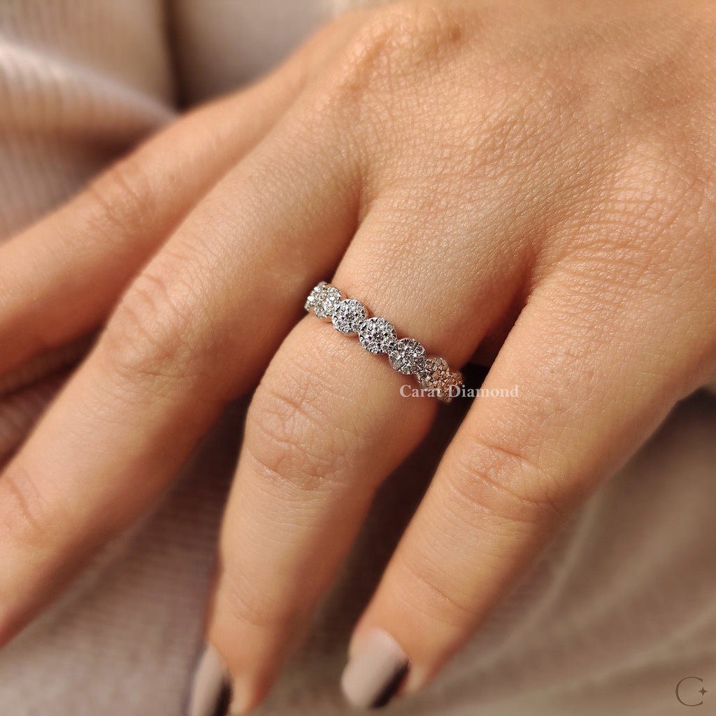 Round Diamond Wedding Band With Halo Style