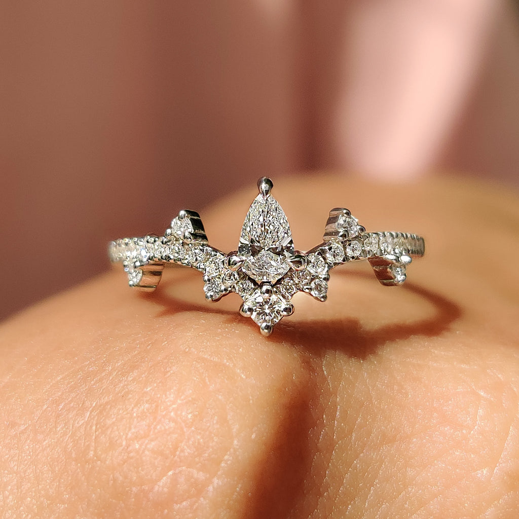 Pear Cluster Diamond Ring In Curved Style