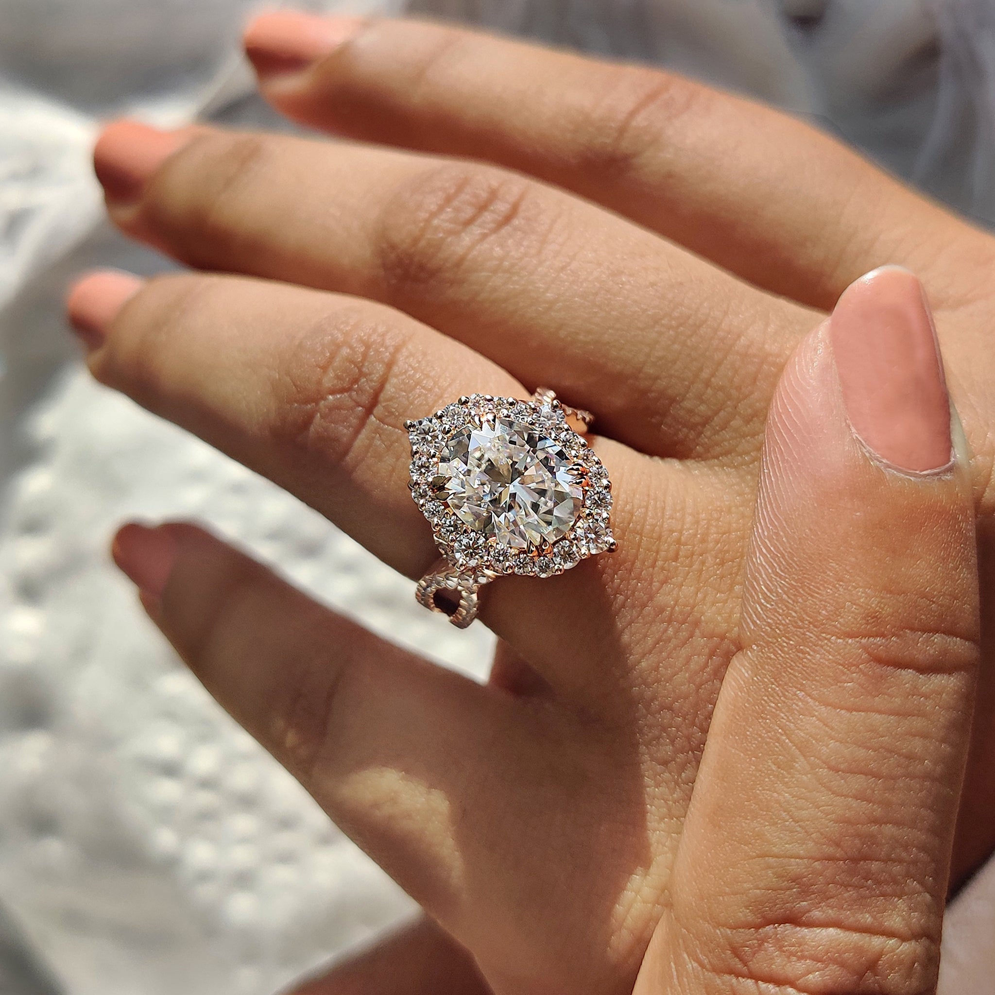 Vintage Engagement Ring In Oval Cut Moissanite